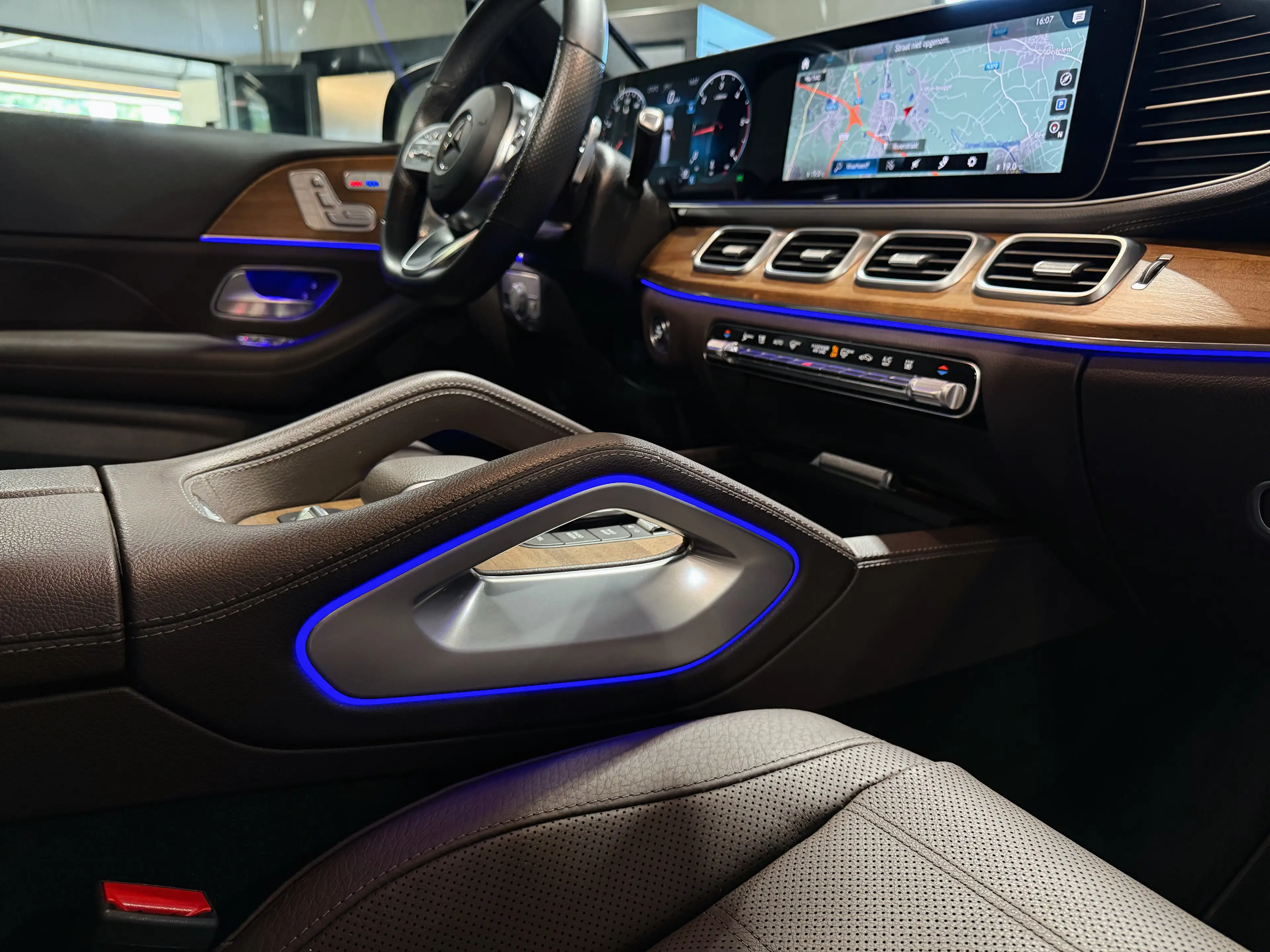 Mercedes-Benz GLS 350 d 4Matic AMG-Line | 7 - Zitplaatsen - Garantie — photo 38