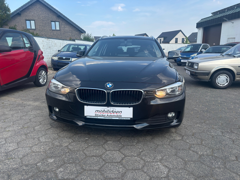 BMW 318 318d Touring — photo 2