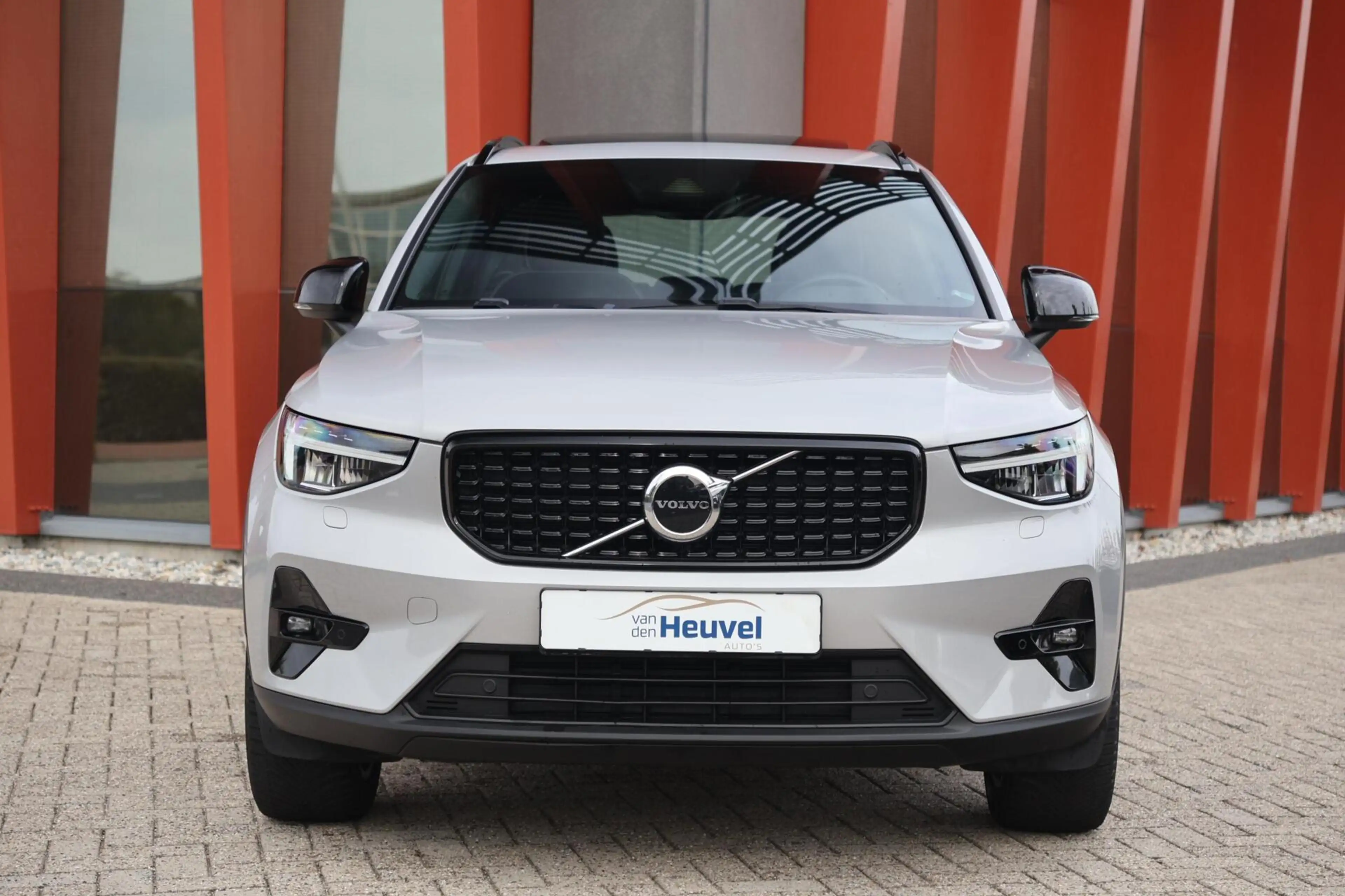 Volvo XC40 T5 Recharge Ultimate Dark | Stoelverwarming | Trek — photo 2