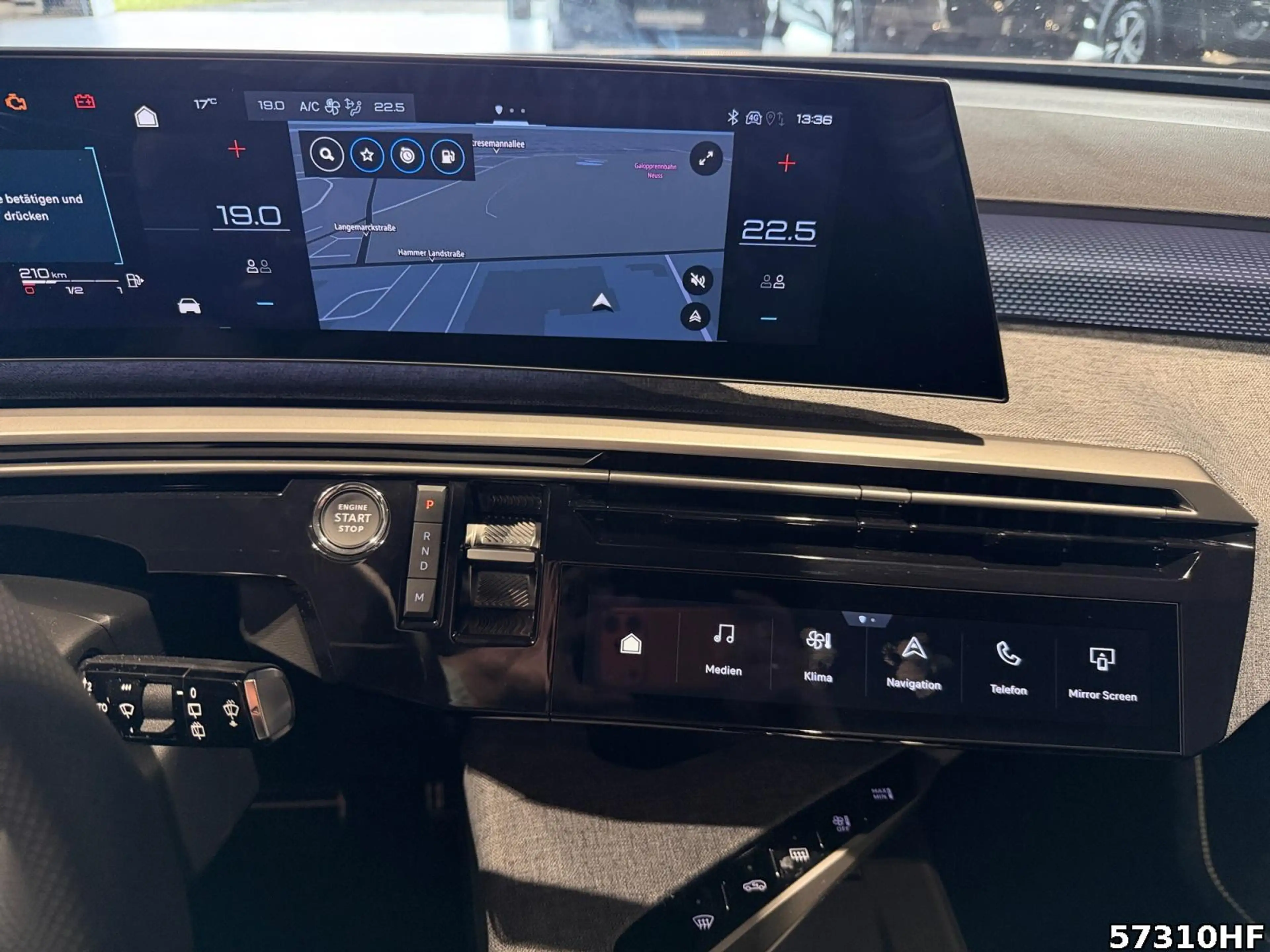 Peugeot 5008 GT HYBRID*Navi*Sitzheizung*Totwinkelassist — photo 18