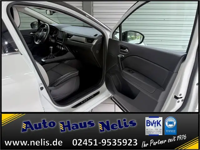 Renault Captur view 30