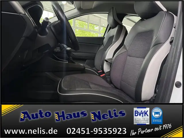 Renault Captur view 8