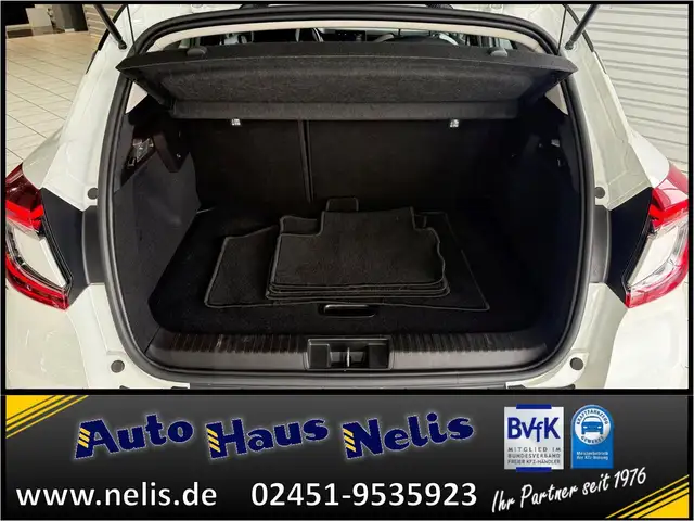 Renault Captur view 18