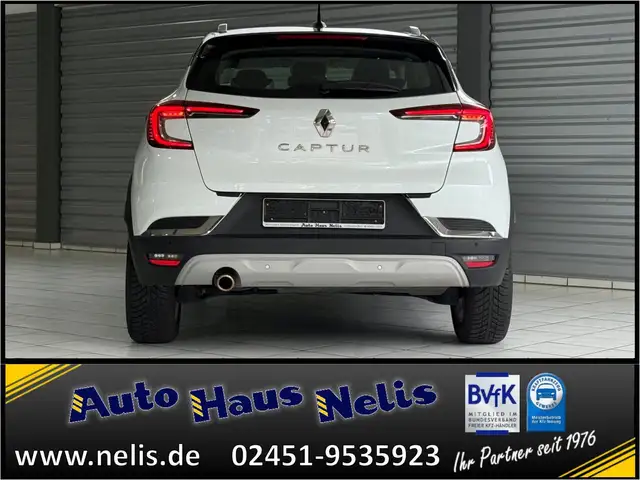 Renault Captur view 4