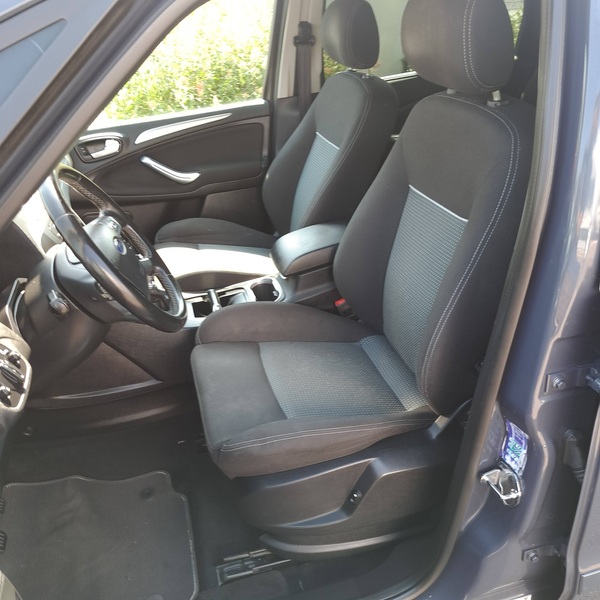 Ford S-Max S-Max 1.6 TDCi Titanium — photo 13