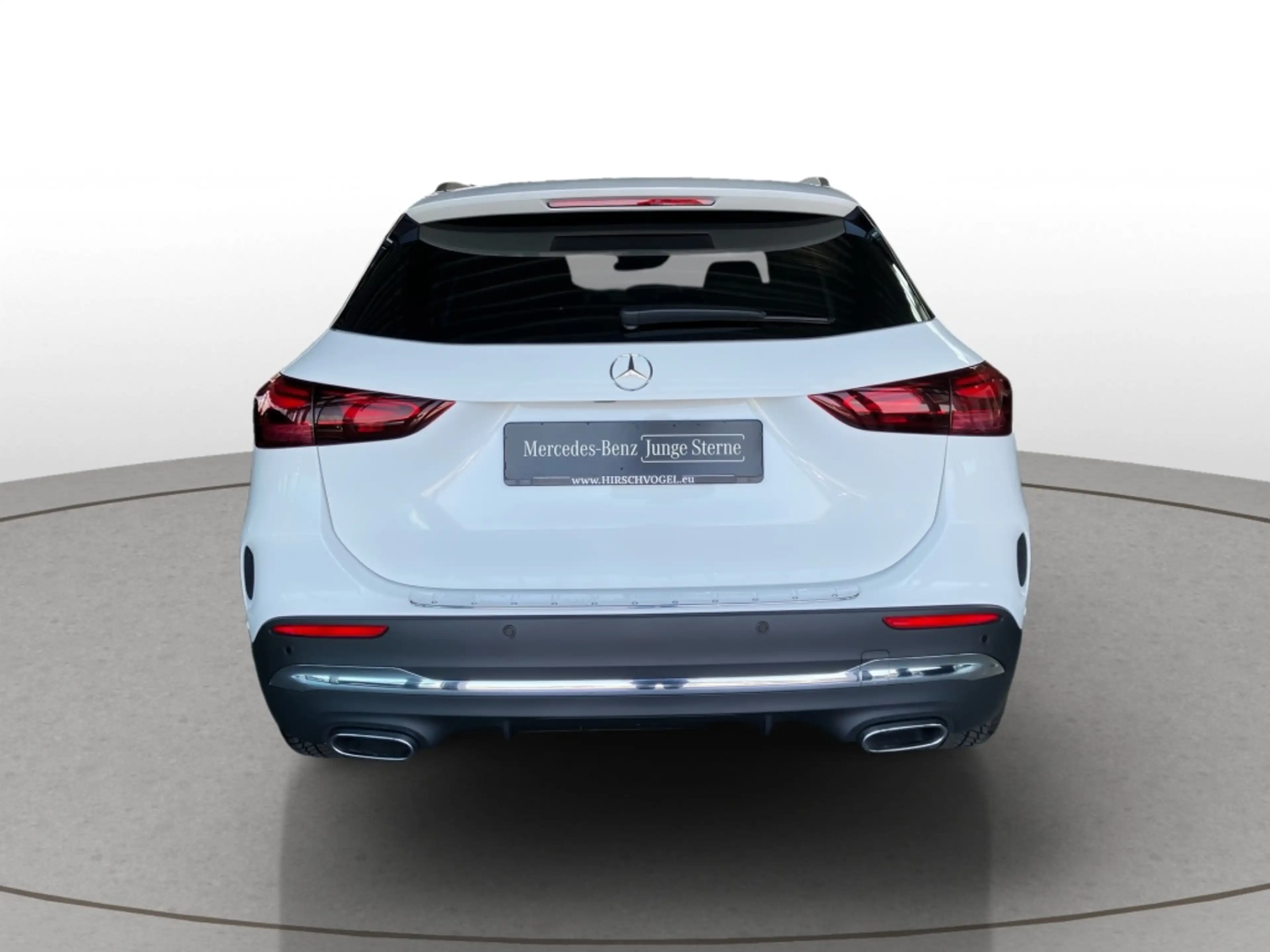 Mercedes-Benz GLA 180 EDITION AMG-Line+AHK+DISTR+KEYLESS+360°K — photo 6