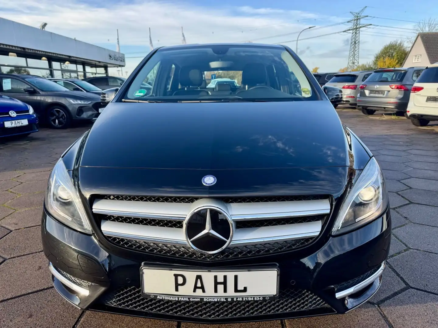 Mercedes-Benz B 180 "Edition 1" KAMERA NAVI LEDER XENON/LED Schwarz - 2