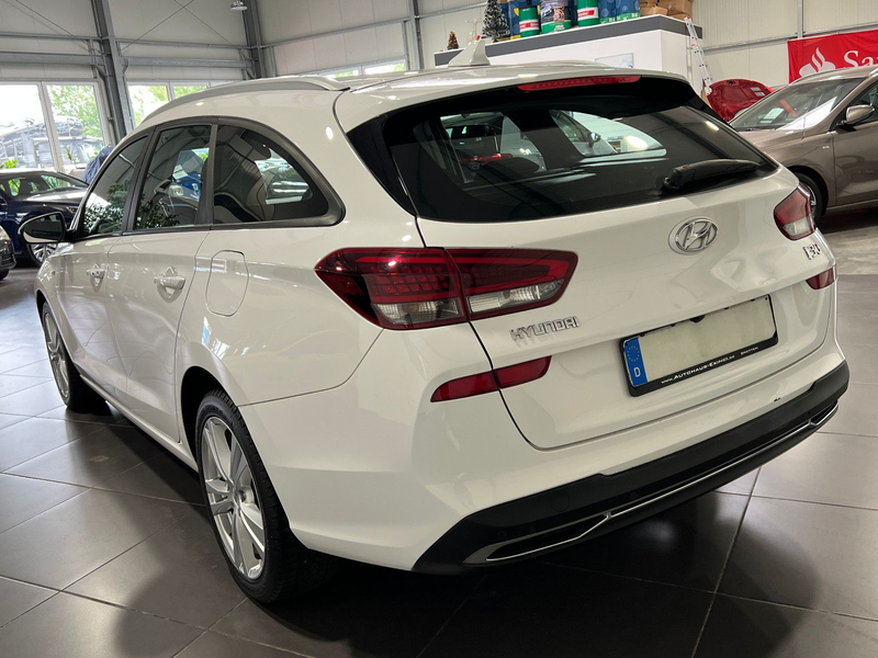 Hyundai i30 1.0 T-GDI cw **Navi*LED*Kamera*SHZ*PDC** — photo 2