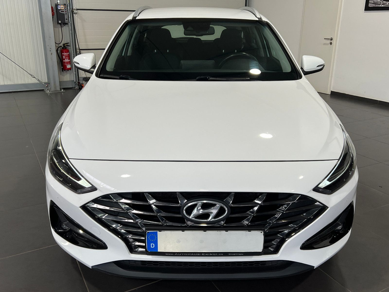 Hyundai i30 1.0 T-GDI cw **Navi*LED*Kamera*SHZ*PDC** — photo 4