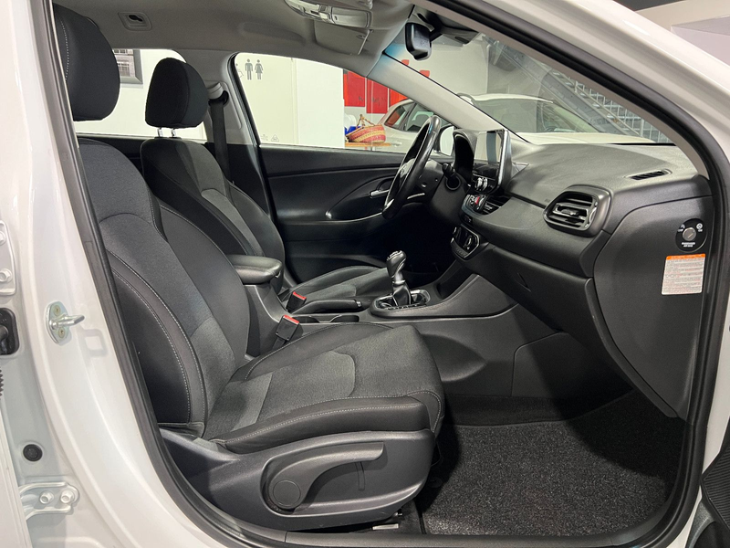 Hyundai i30 1.0 T-GDI cw **Navi*LED*Kamera*SHZ*PDC** — photo 14