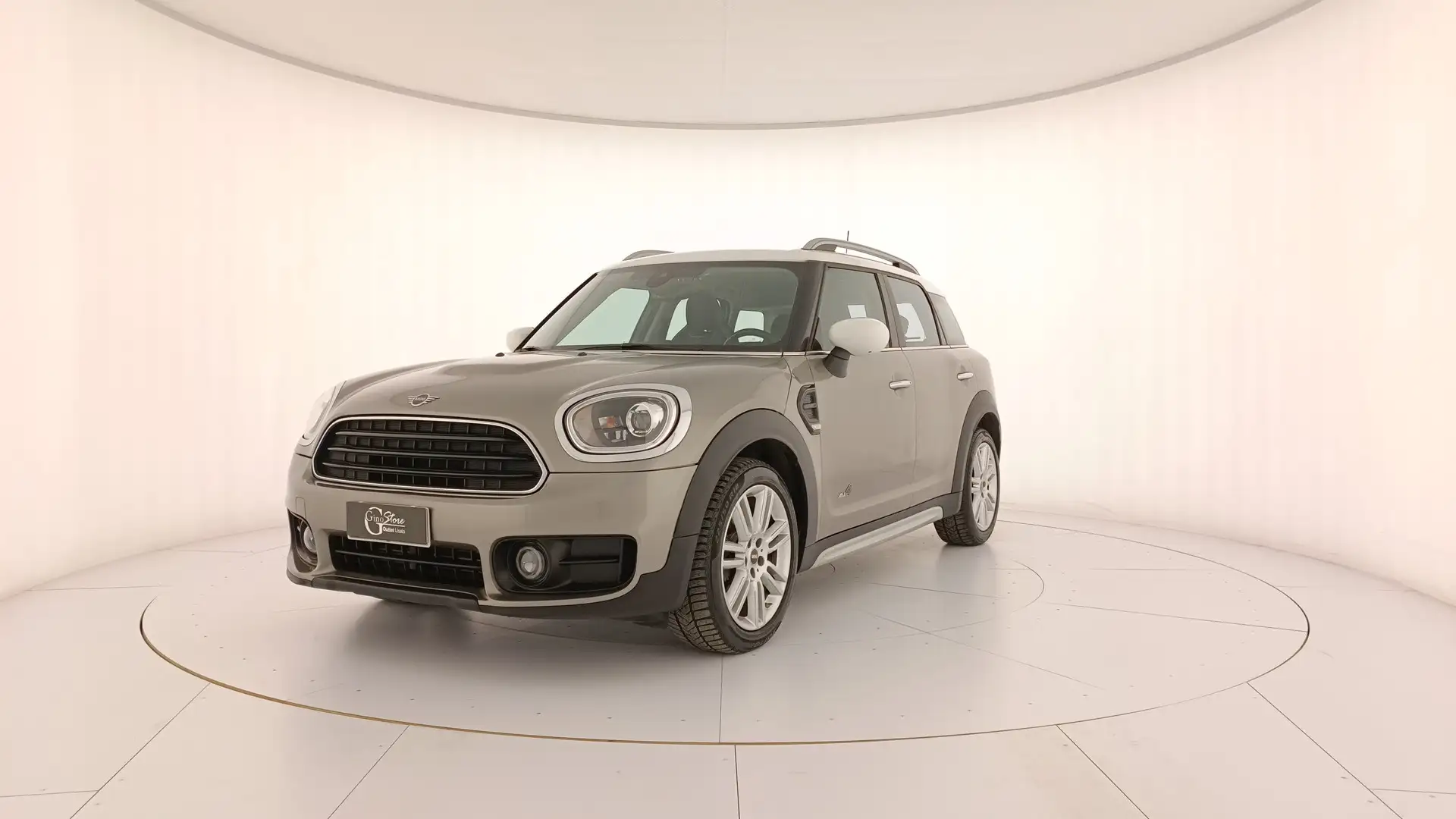 MINI Cooper D Countryman Countryman 2.0 Cooper D Hype all4 my18 Grijs - 1
