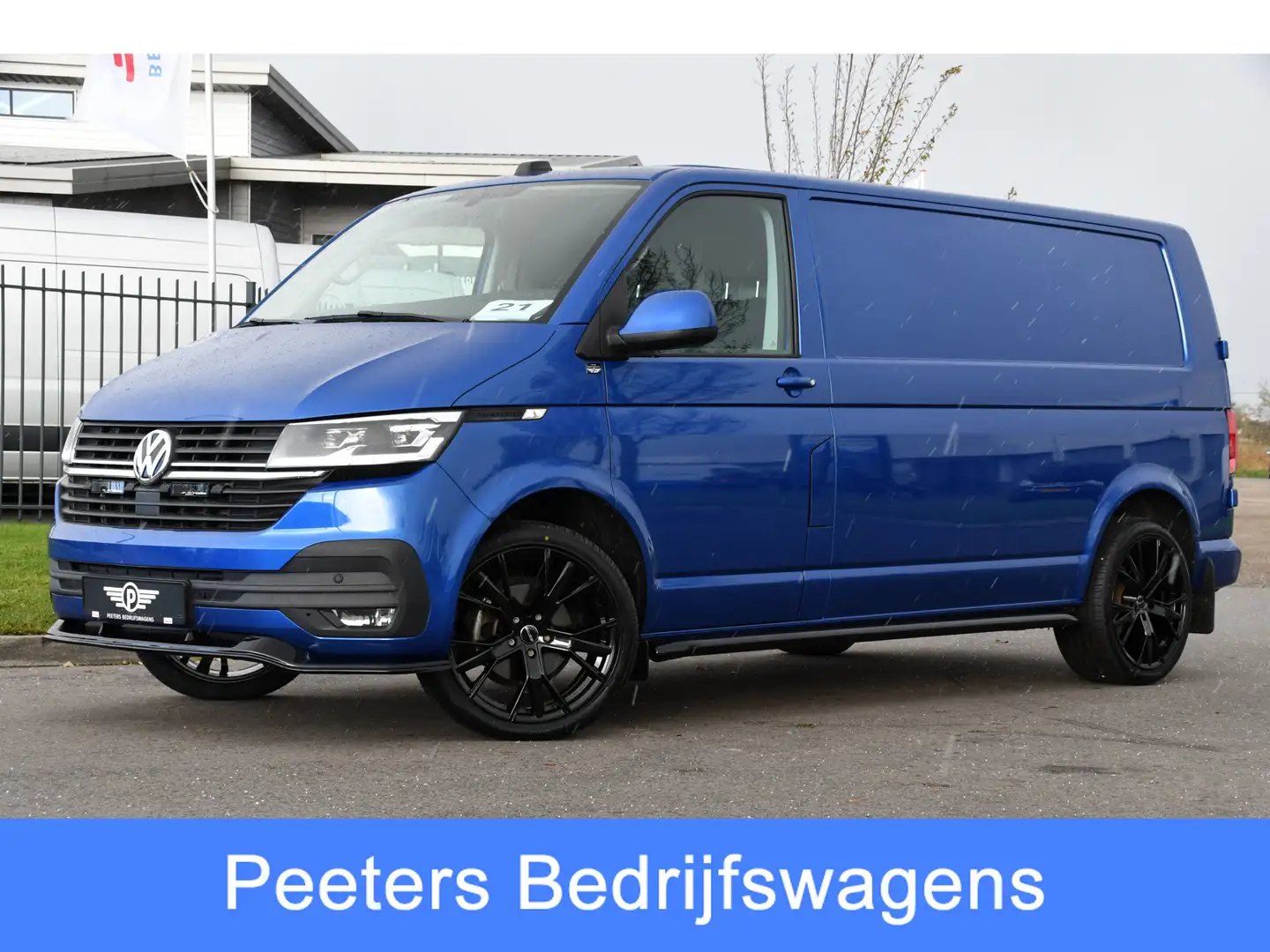 Volkswagen T6.1 Transporter 2.0 TDI L2H1 Bulli Edition Adaptieve Cruise, Camer Blau - 1