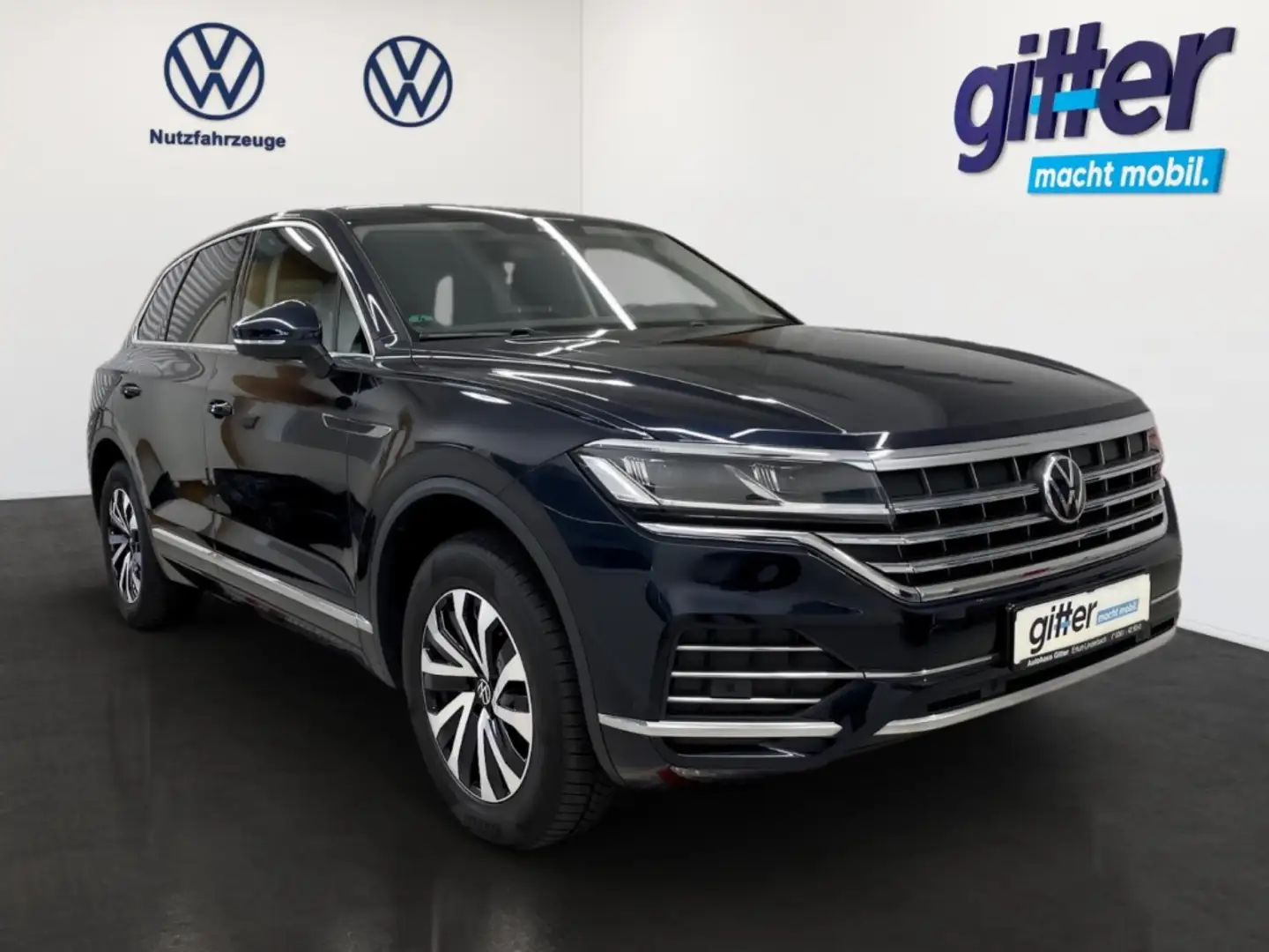 Volkswagen Touareg 3.0 TDI Elegance 4M NAVI APP 4x4 FRONTSCHEIBENHEIZ Modrá - 2