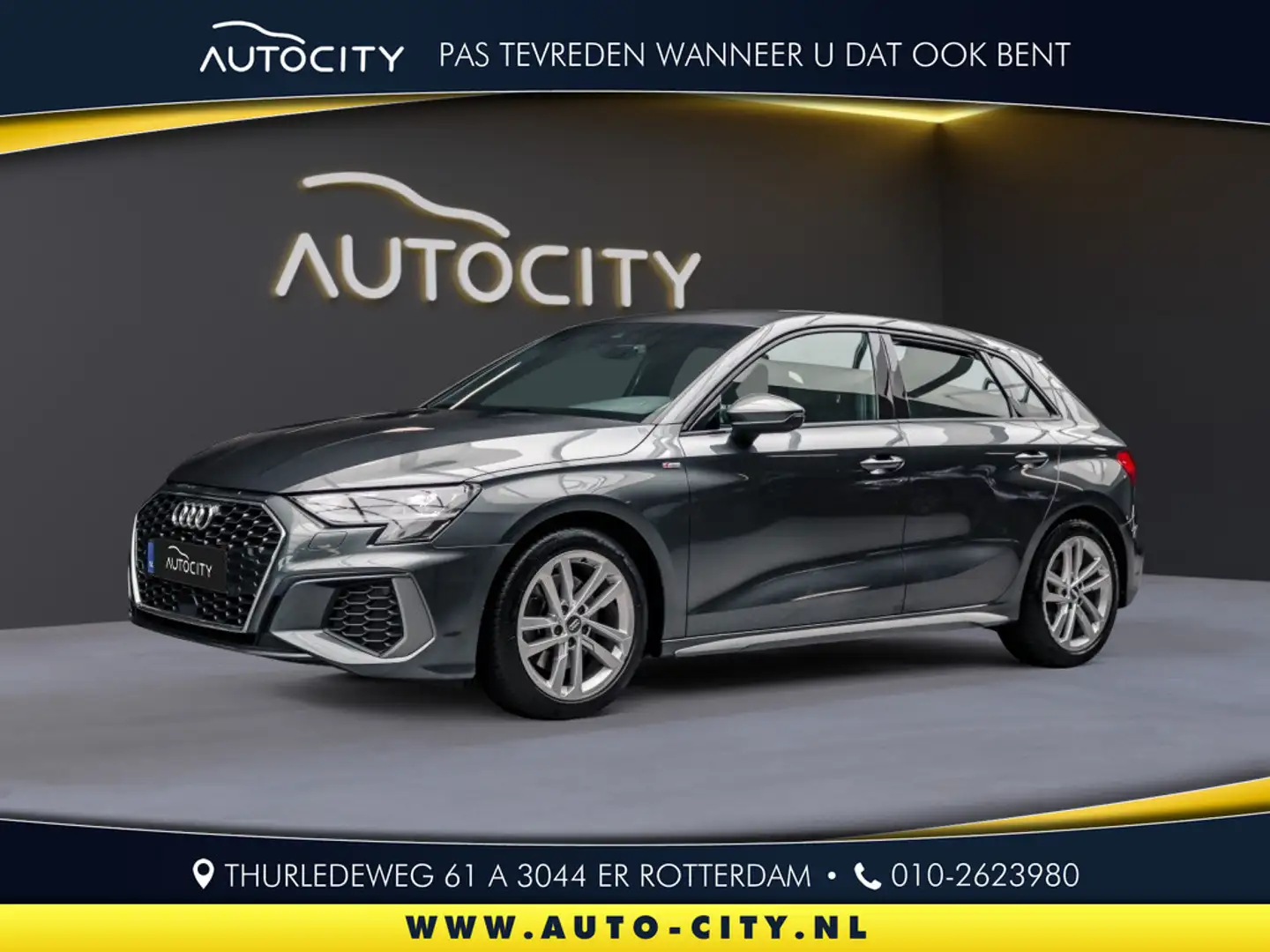 Audi A3 Sportback 35 TFSI S Line edition Gris - 1