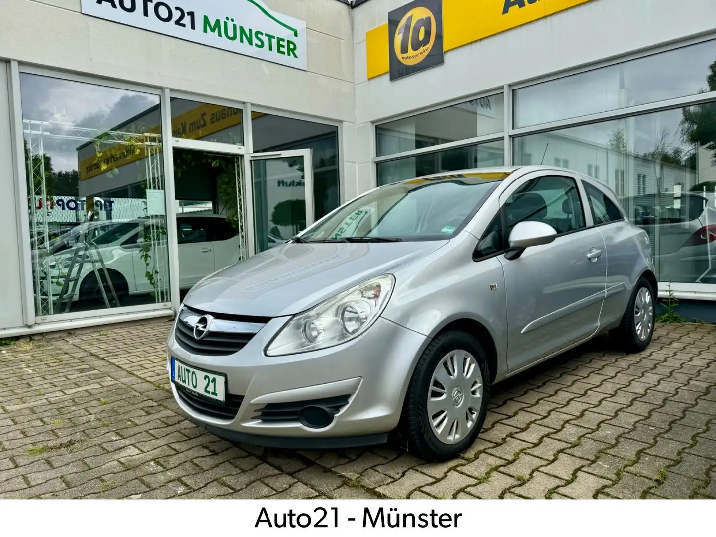 Opel Corsa D 1.2, Klima, TÜV, Allwetter Silber - 1