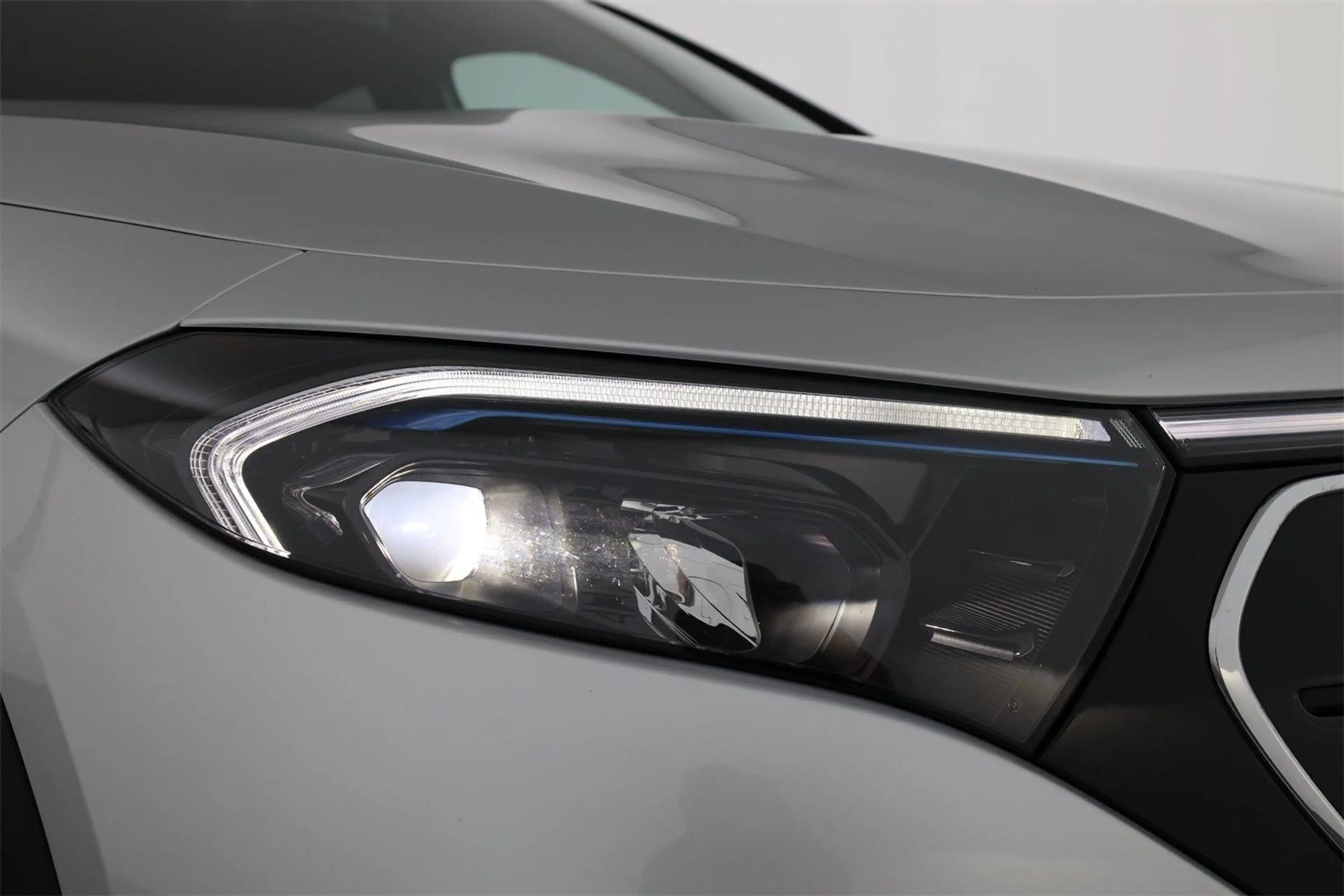 Mercedes-Benz EQA 300 4M Prog. AHK NAVI Keyless — photo 9