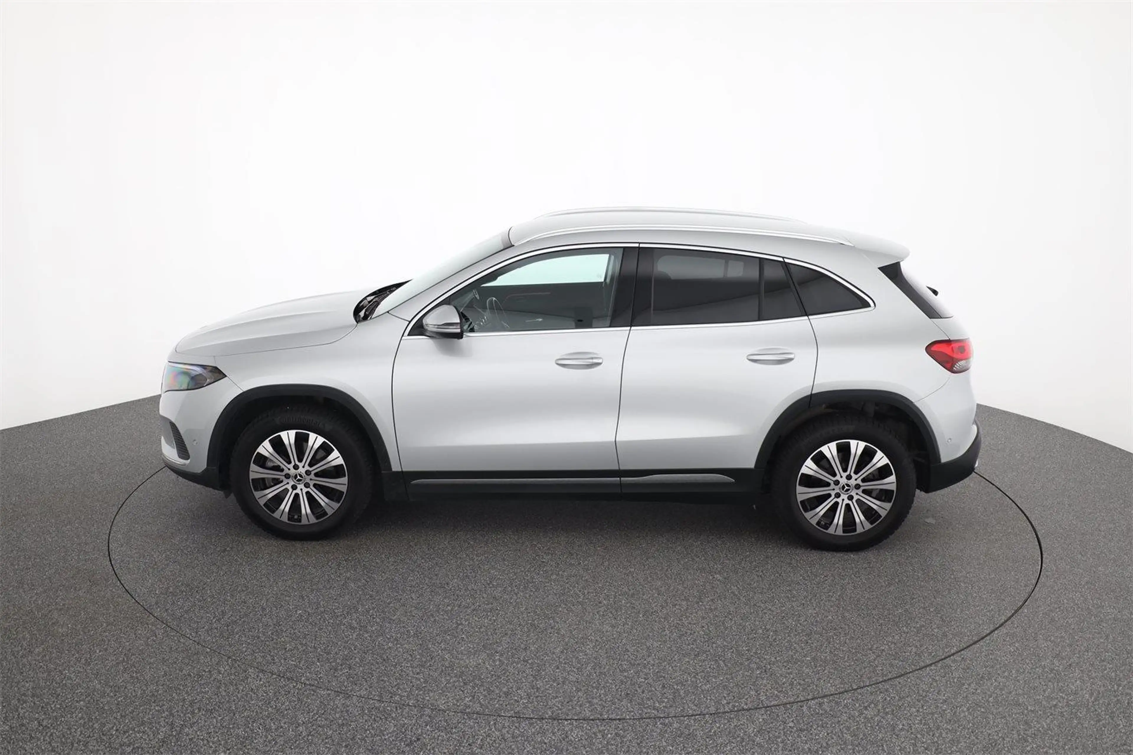 Mercedes-Benz EQA 300 4M Prog. AHK NAVI Keyless — photo 3