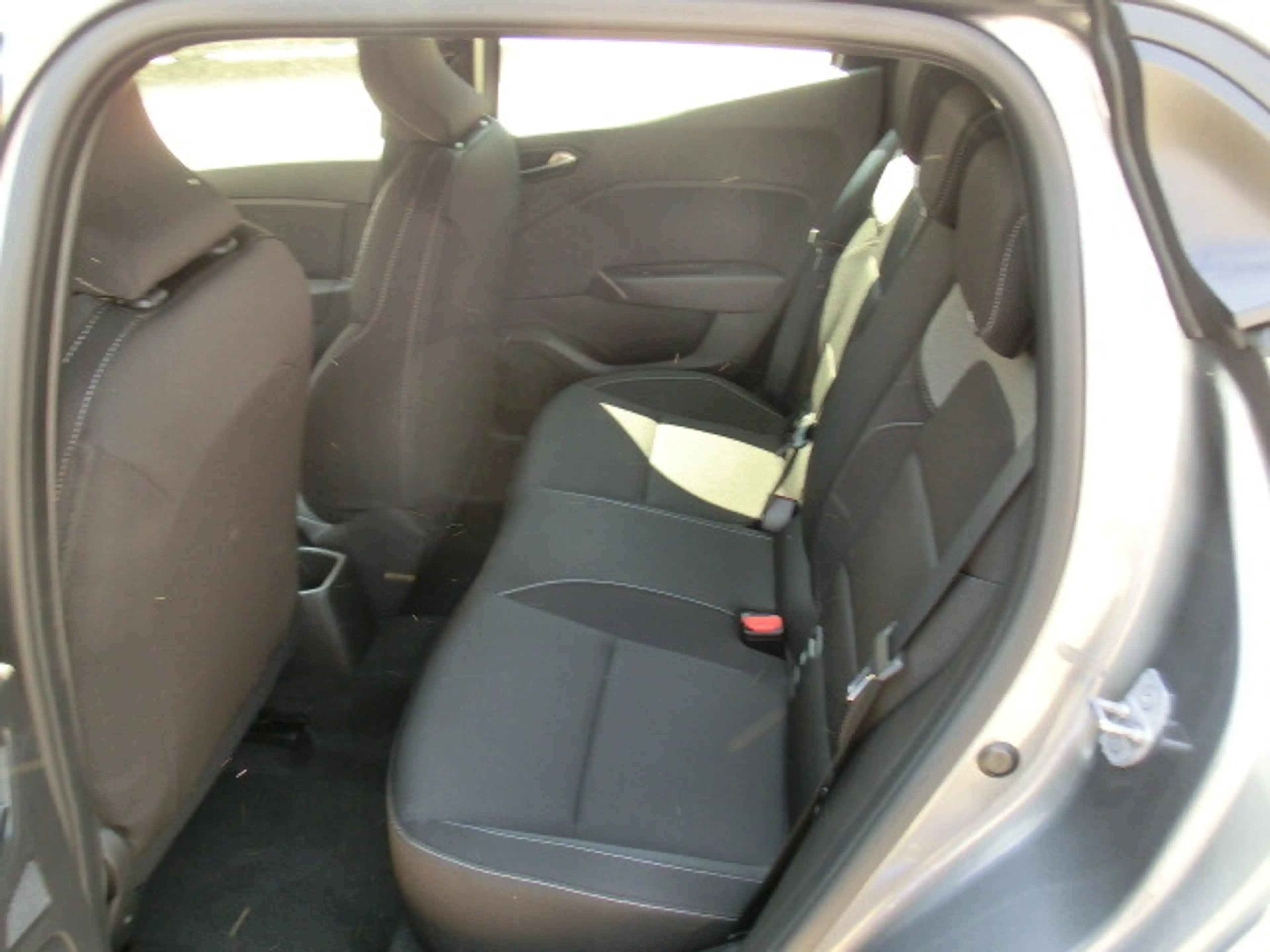 Mitsubishi Colt 1,0 MPI-T Invite — photo 4