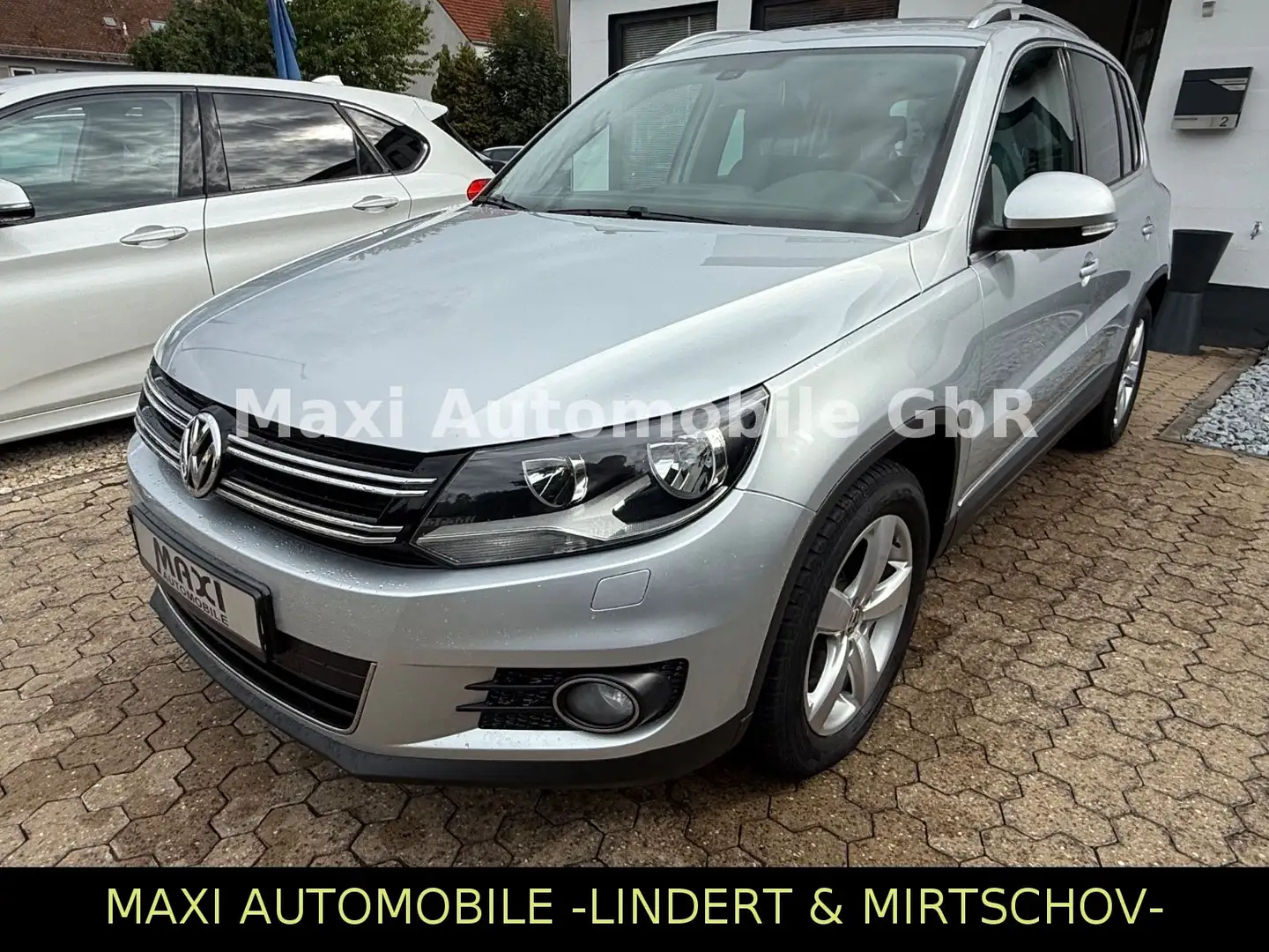 Volkswagen Tiguan 2.0TDI Sport&Style-2.HAND-NAVI-AHK-VW KD Silber - 2