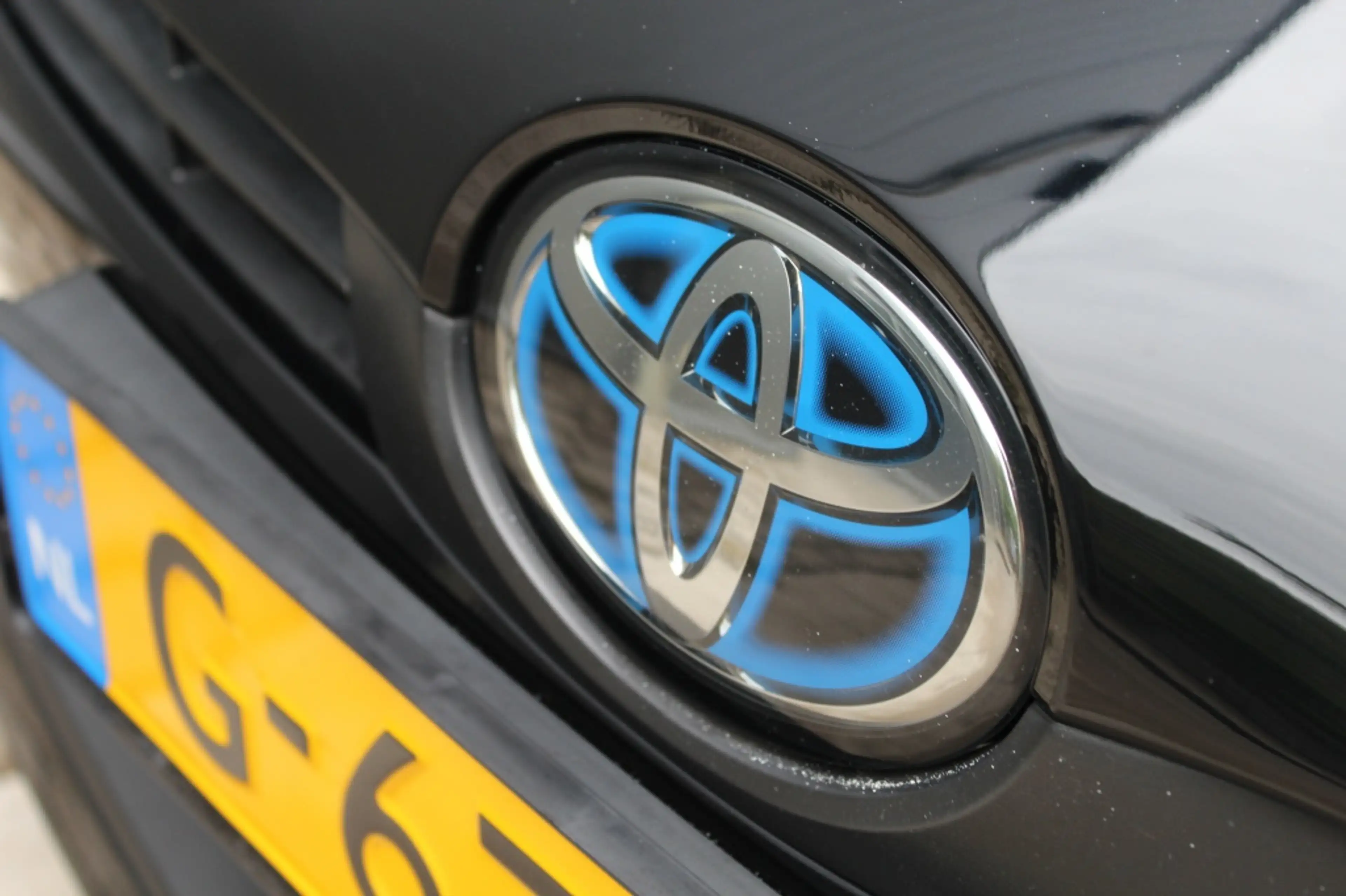 Toyota Prius 1.8 Executive / HUD / Navigatie / Leder / Stoel ve — photo 10