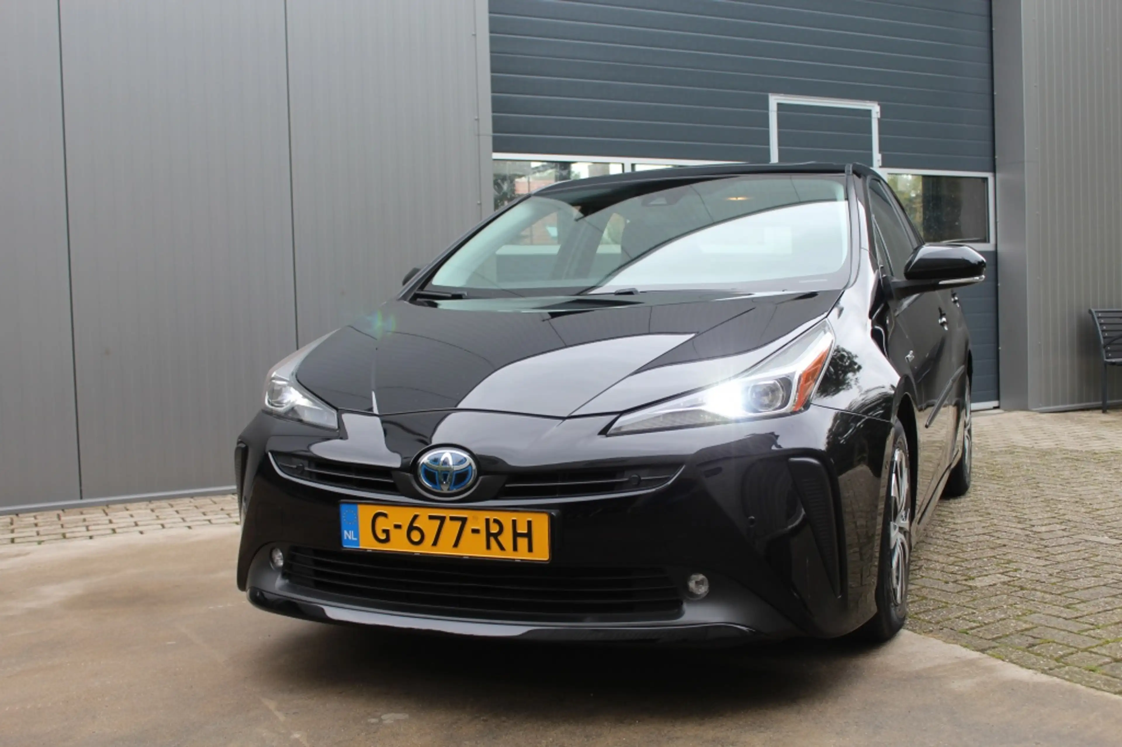 Toyota Prius 1.8 Executive / HUD / Navigatie / Leder / Stoel ve — photo 8