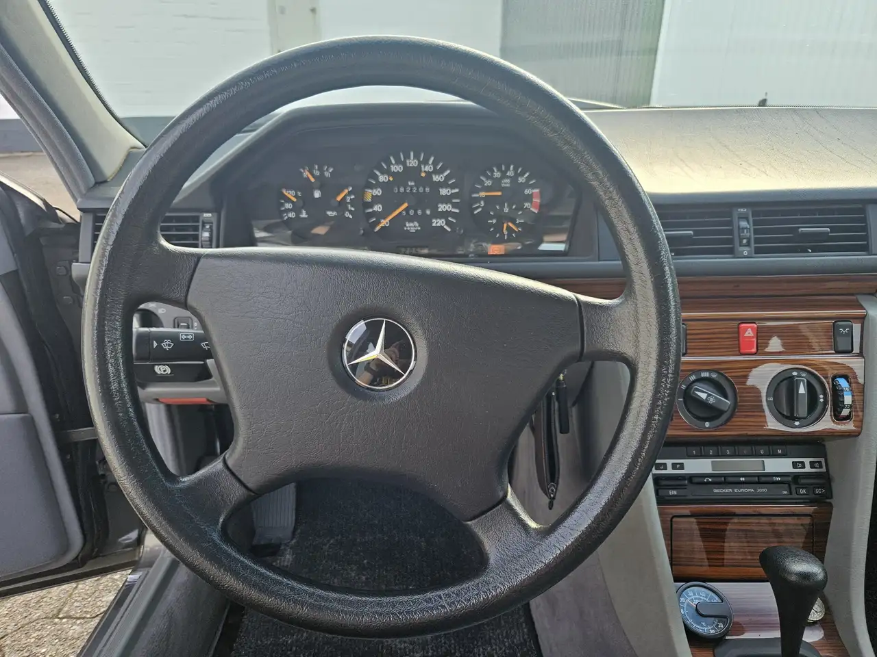 Mercedes-Benz 200, foto 5
