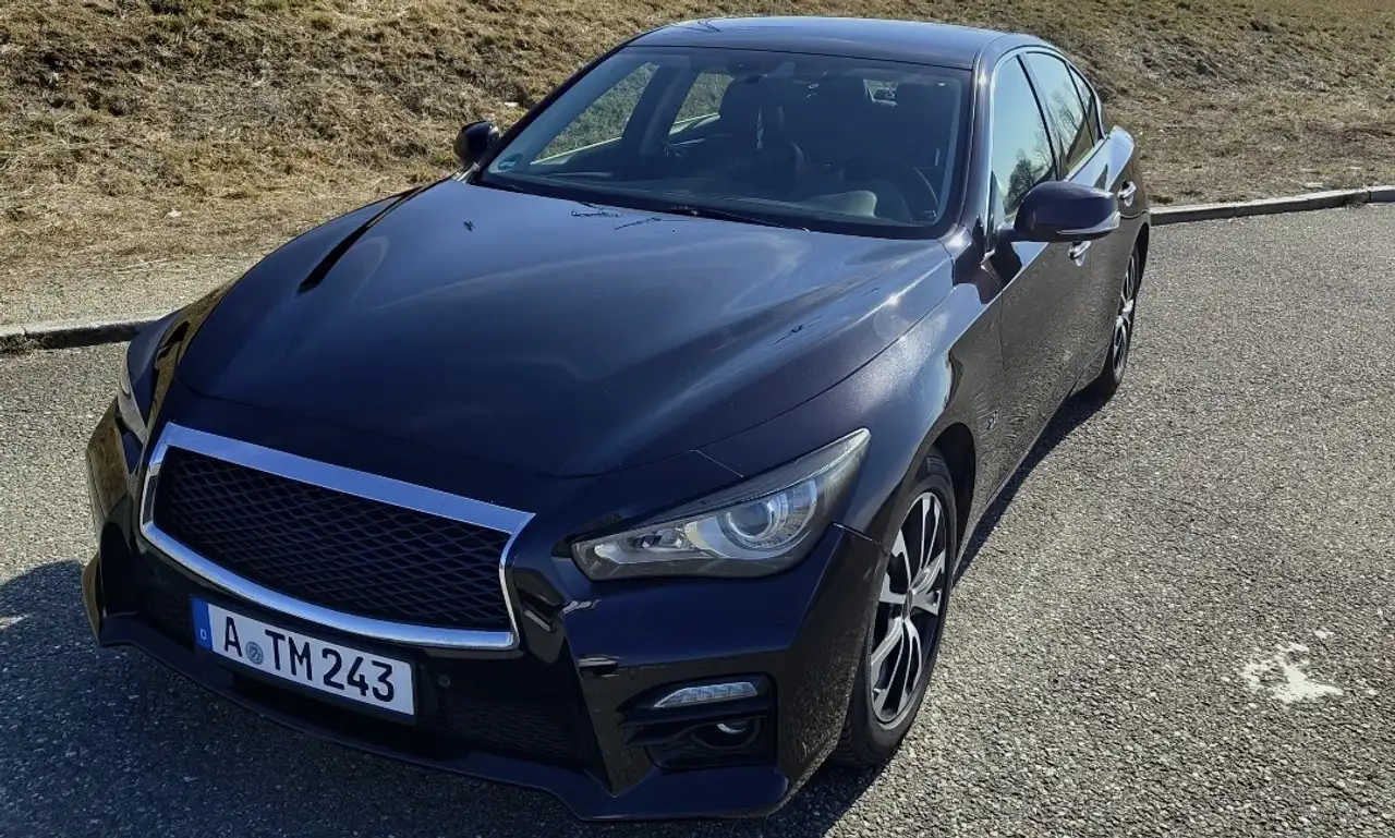 Infiniti Q50
