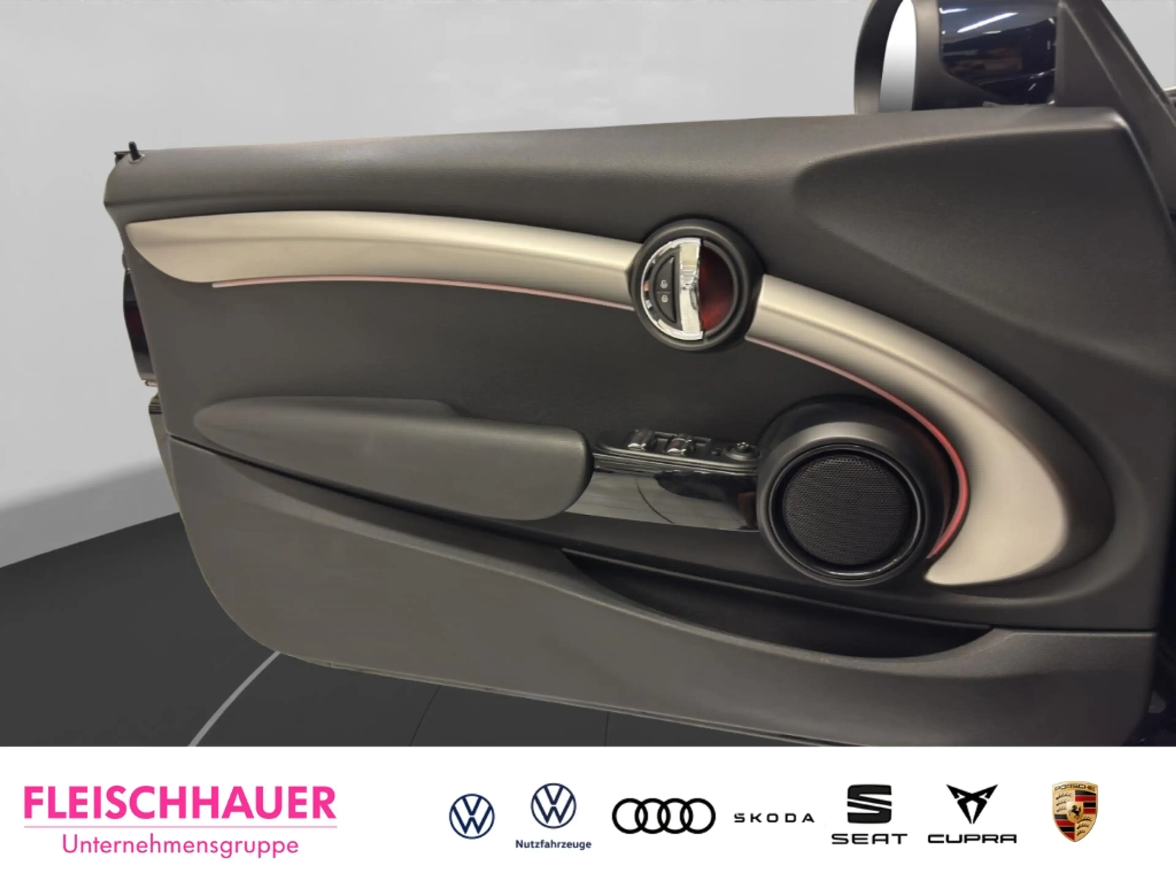 MINI Cooper Cabrio Automatik+LED+Pepper+DCC+Telefon+SHZ — photo 12