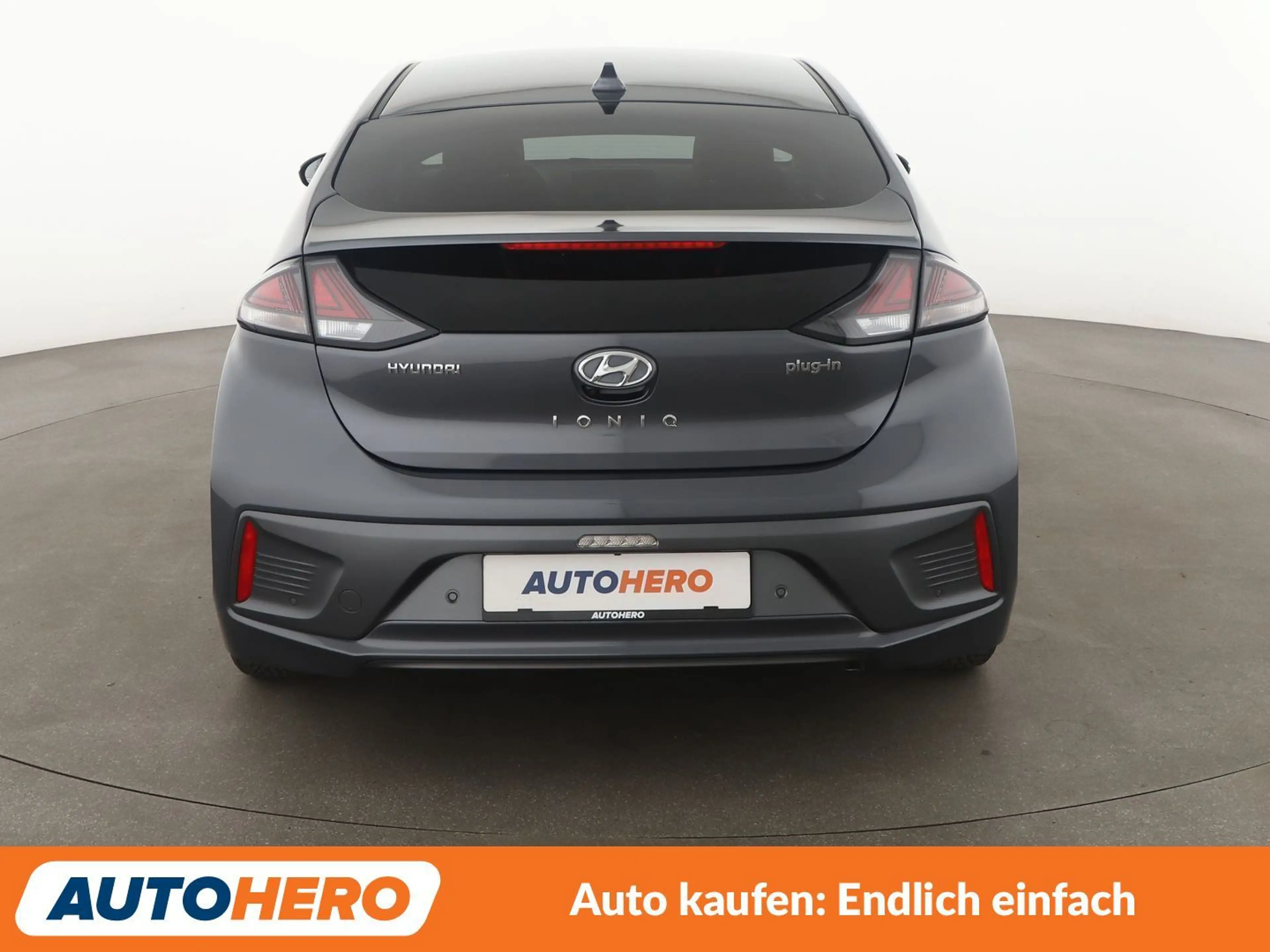 Hyundai IONIQ 1.6 Premium Plug-In Hybrid Aut. *NAVI*VC*LED* — photo 5