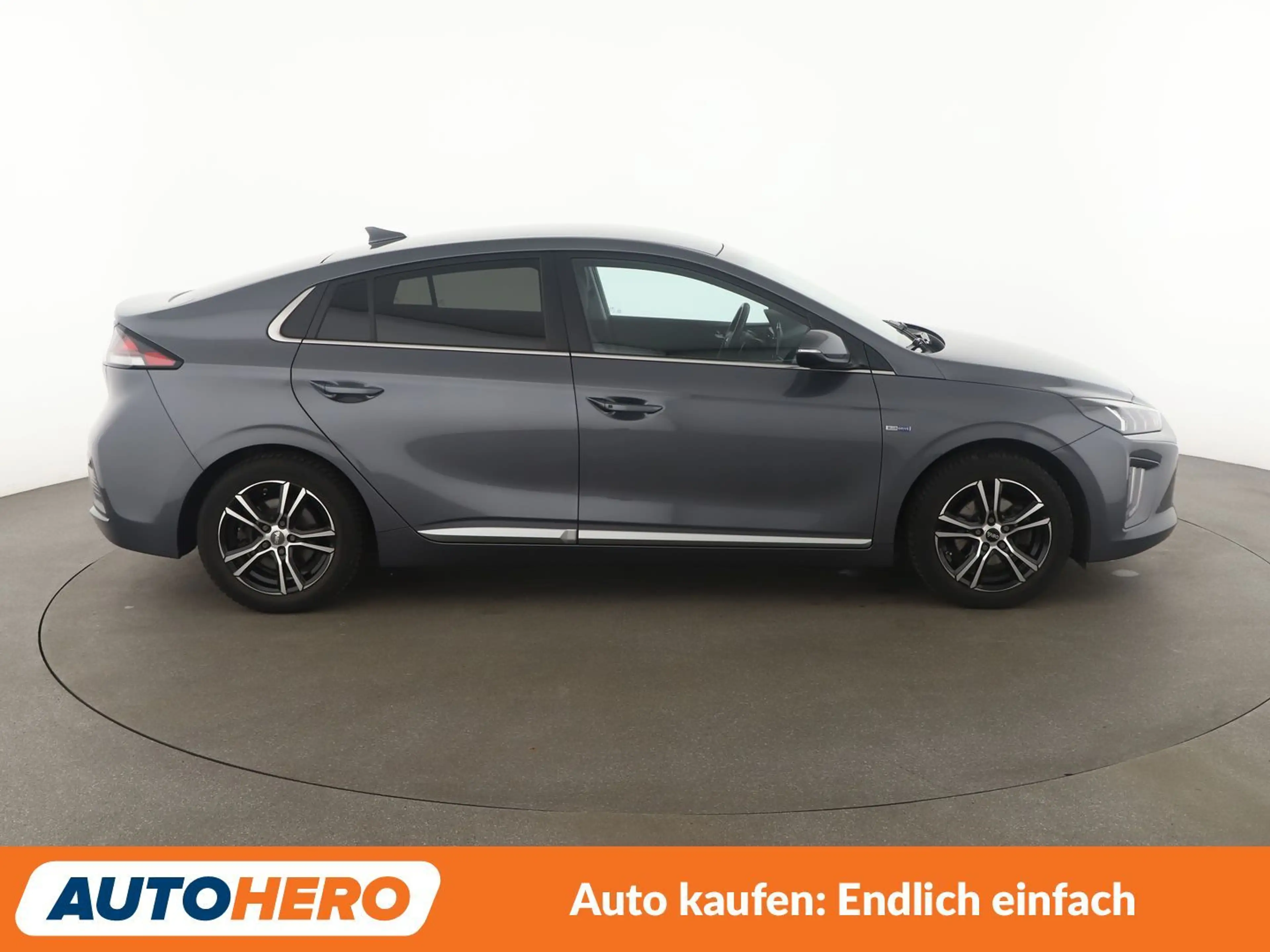 Hyundai IONIQ 1.6 Premium Plug-In Hybrid Aut. *NAVI*VC*LED* — photo 7