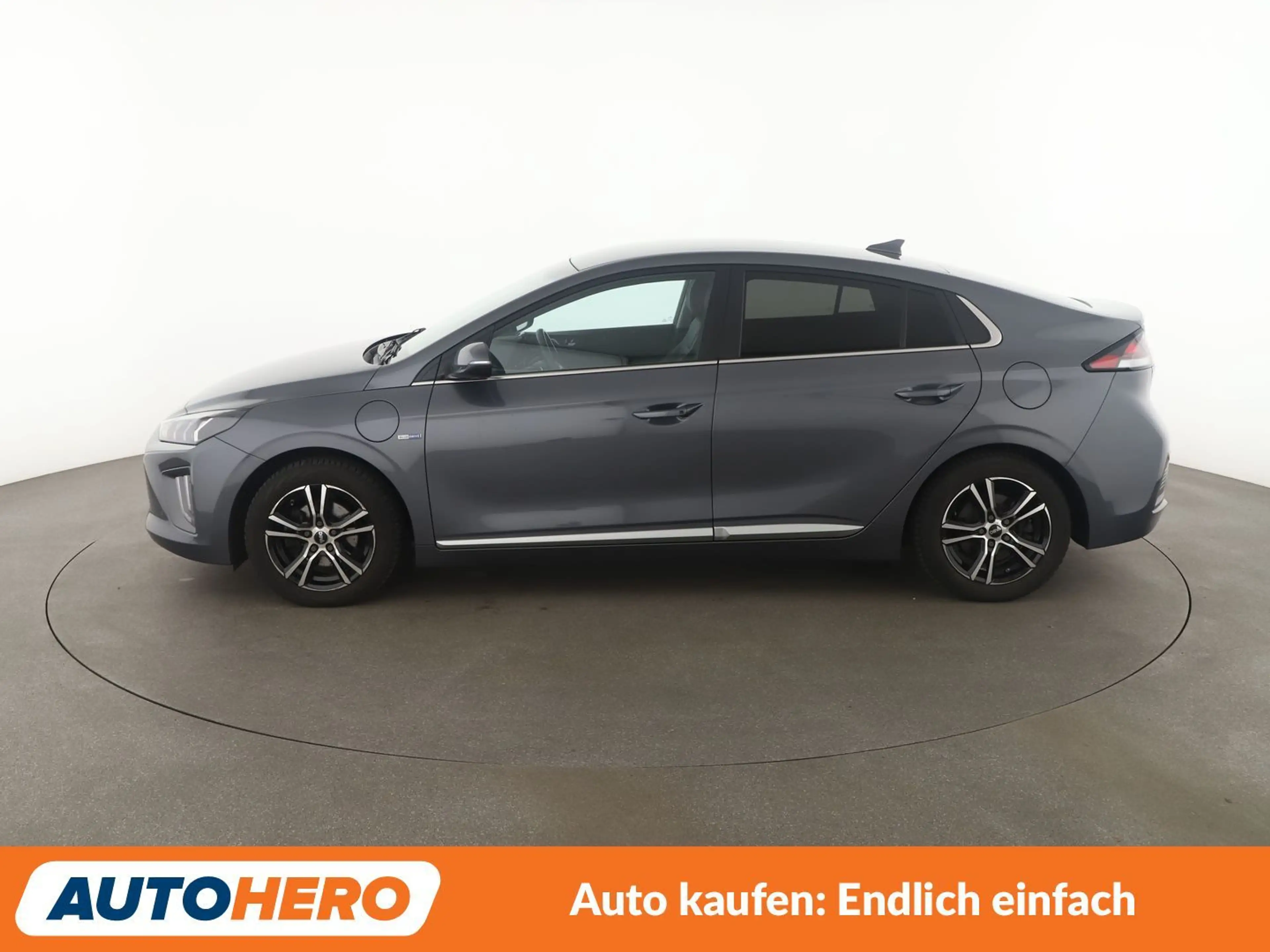 Hyundai IONIQ 1.6 Premium Plug-In Hybrid Aut. *NAVI*VC*LED* — photo 3