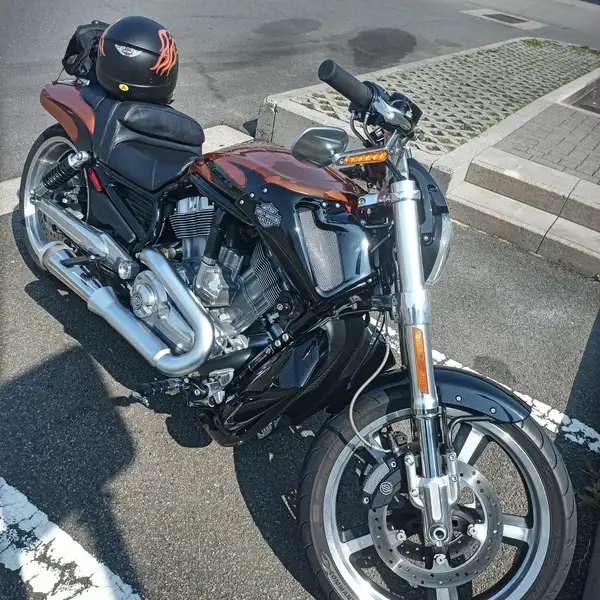 Harley-Davidson VRSC V-Rod - foto 8