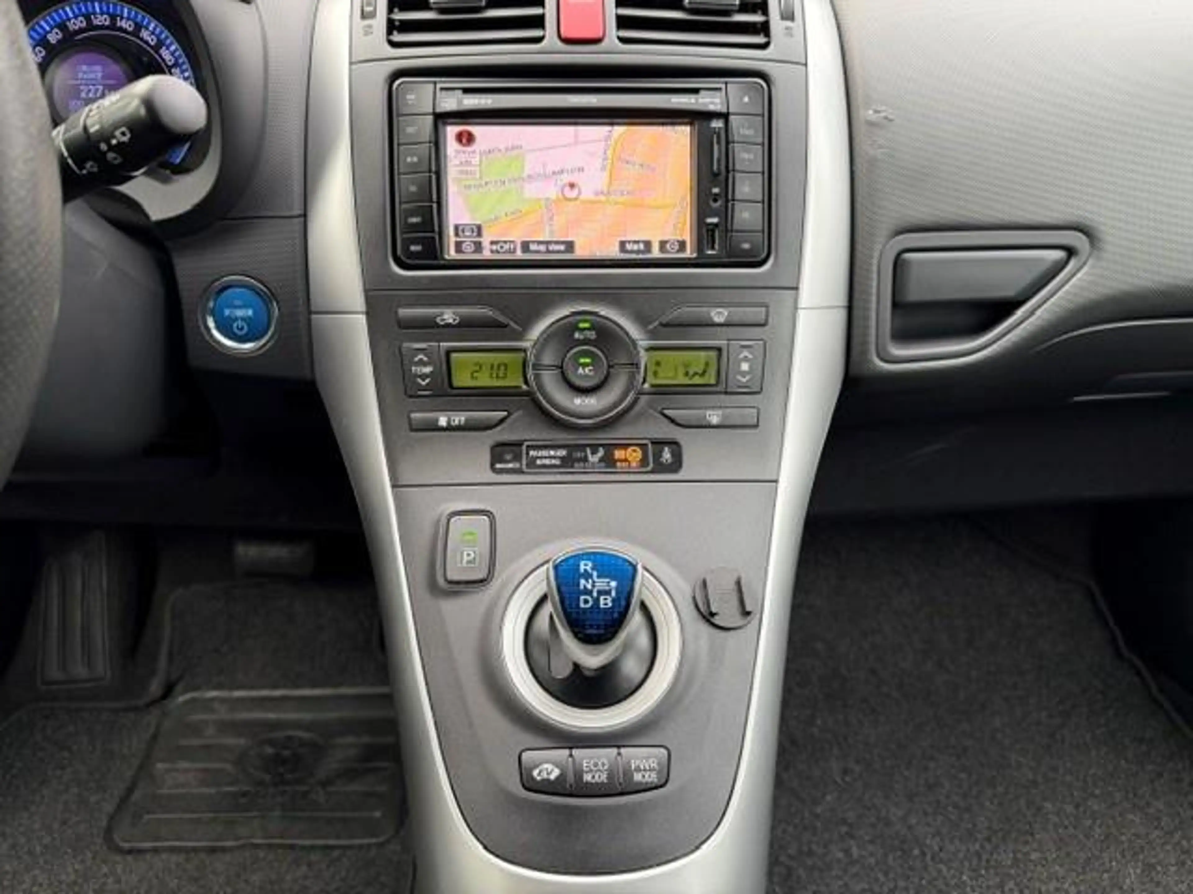 Toyota Auris 1.8 Full Hybrid Aspiration/Trekhaak/Navi/Clima/APK — photo 12