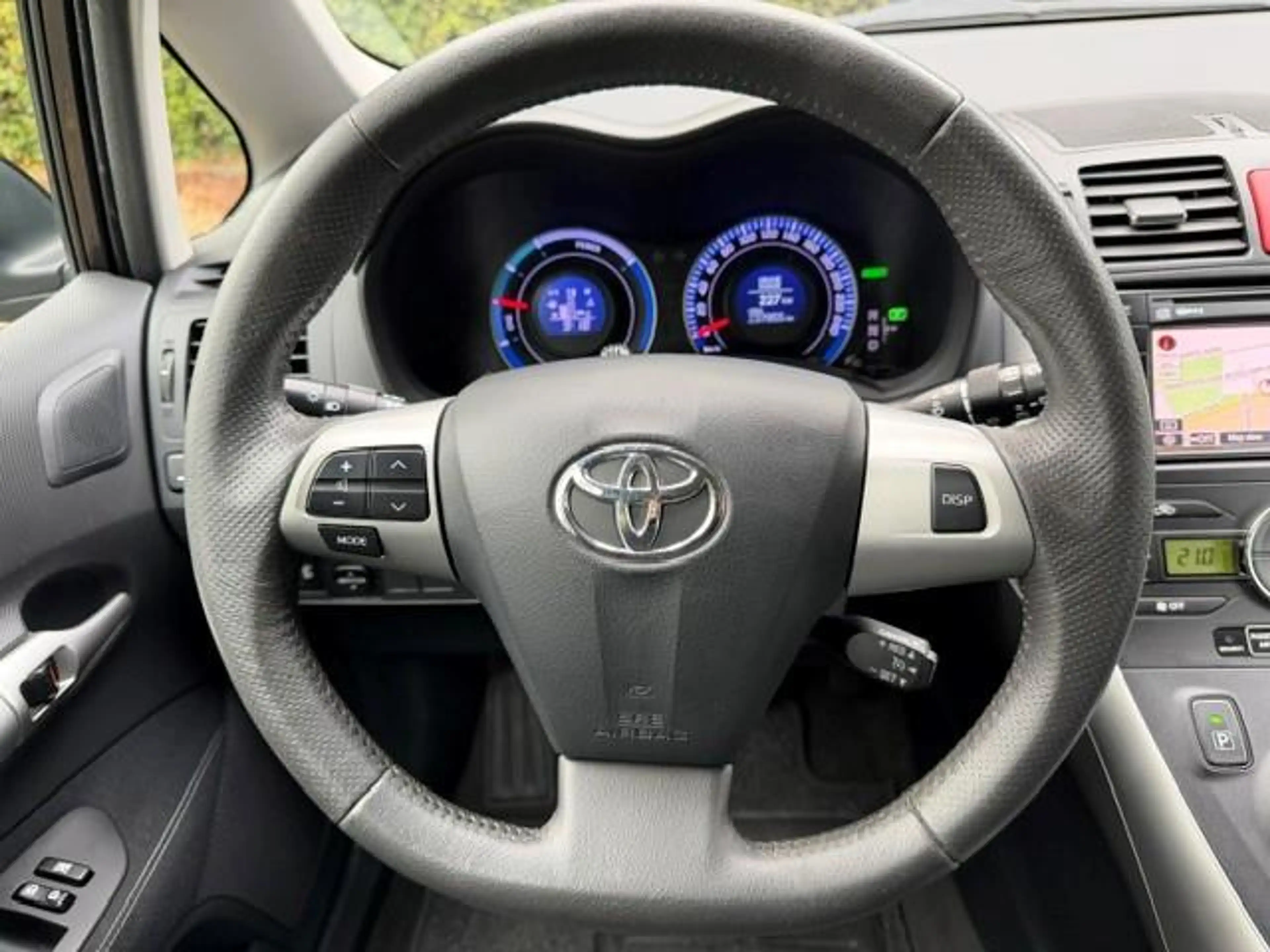 Toyota Auris 1.8 Full Hybrid Aspiration/Trekhaak/Navi/Clima/APK — photo 9