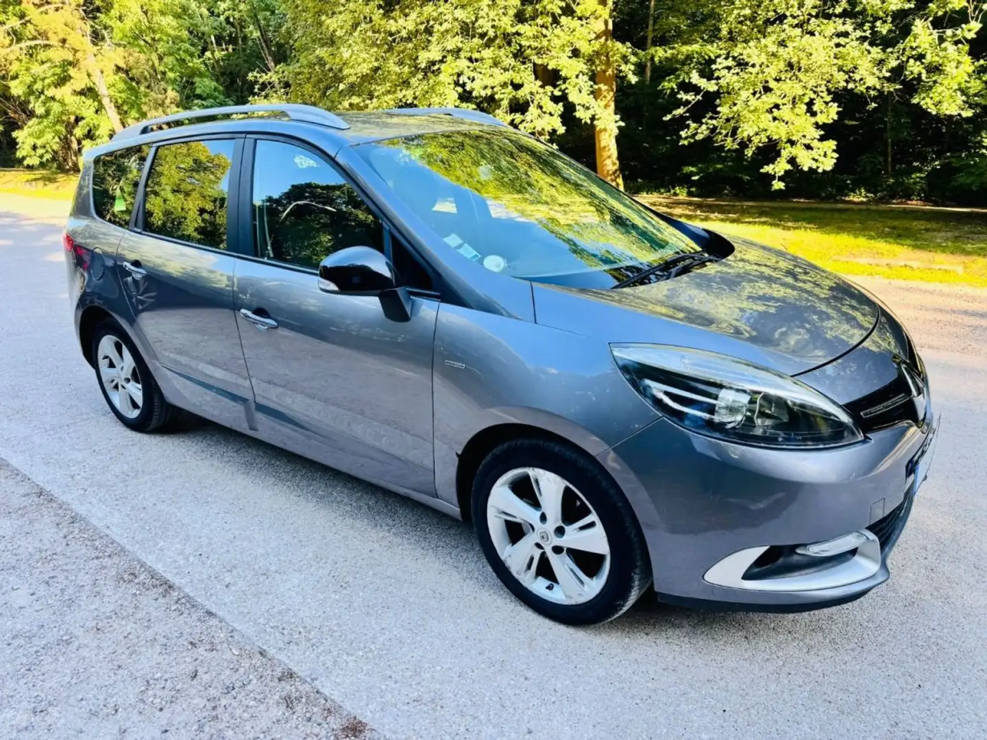 Renault Megane Grand Scenic 1.5 dCi 110ch Life 7 places 2015 LIMI Gris - 2
