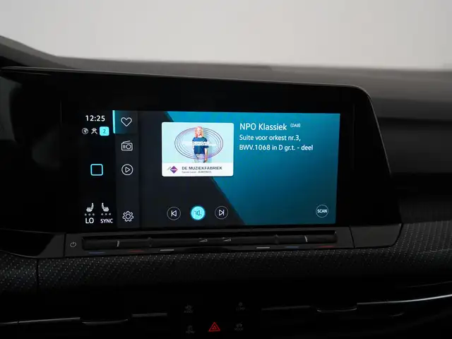 Volkswagen Golf view 13