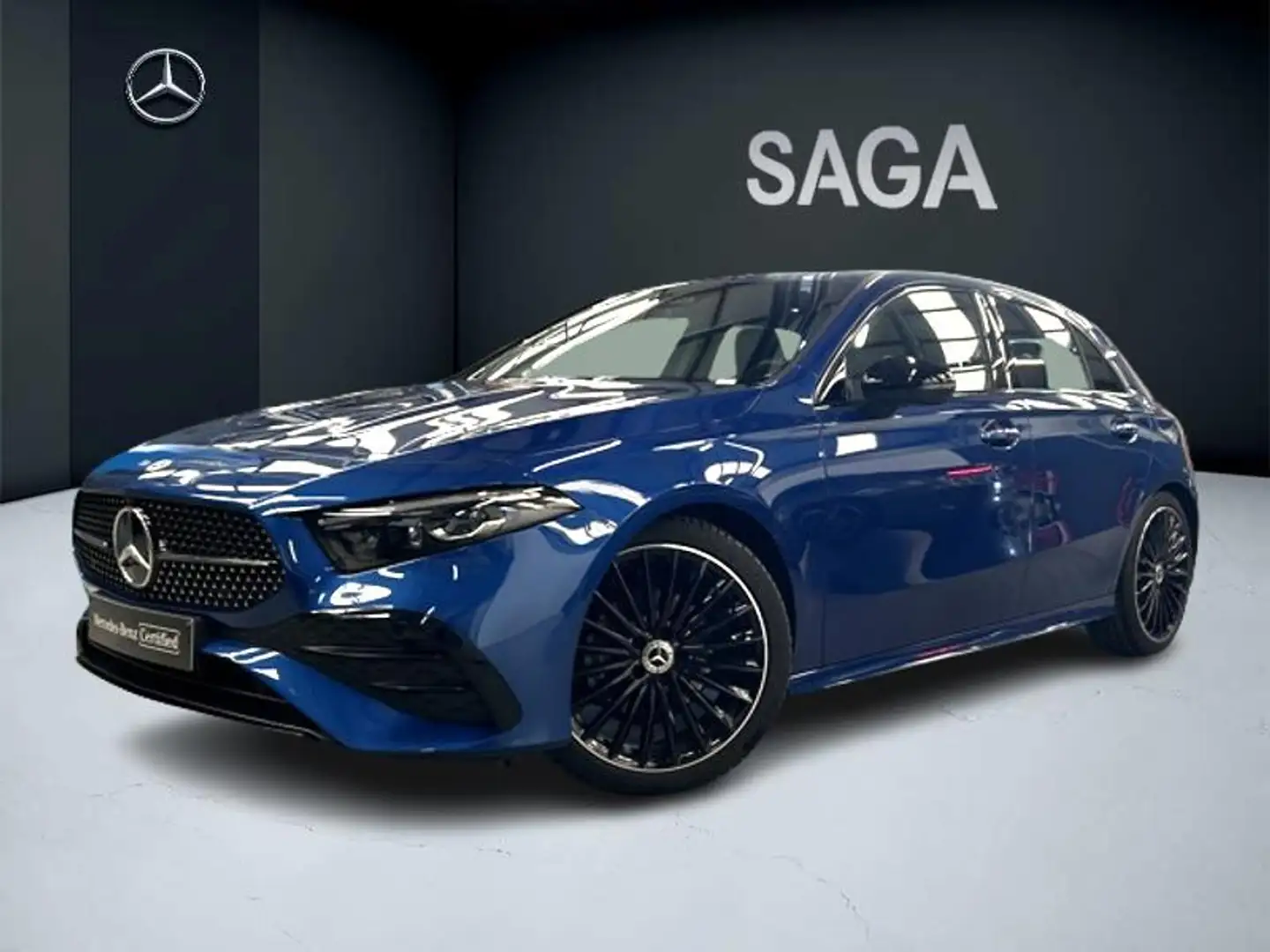 Mercedes-Benz A 200 d AMG Pack Night Facelift Blau - 1