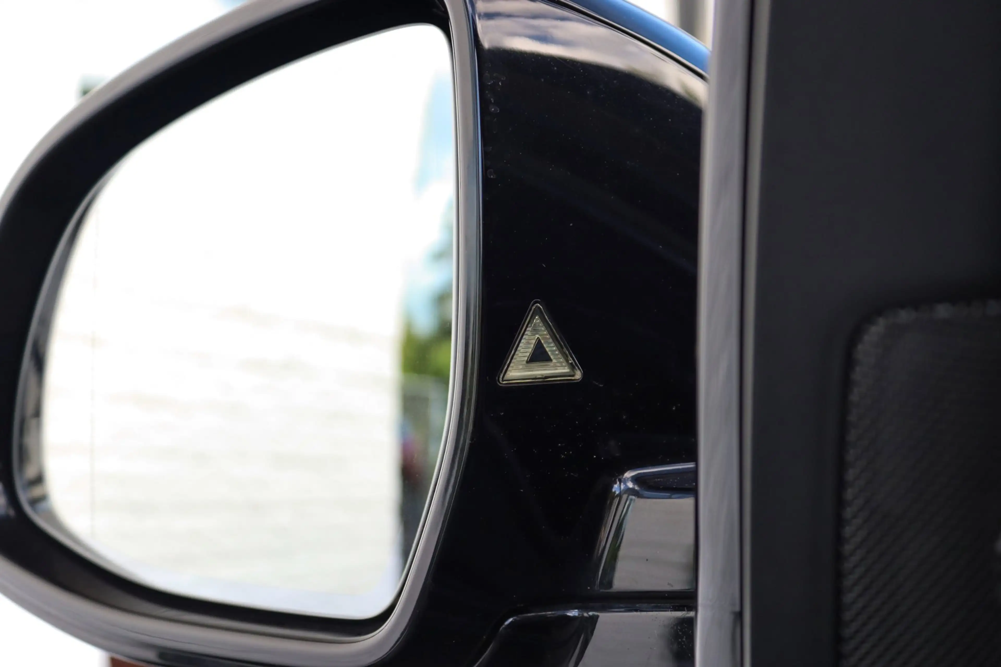 BMW X6 M50d PANO SOFTCLOSE H&K HUD 360 ACC TREKH ALLE OPT — photo 13