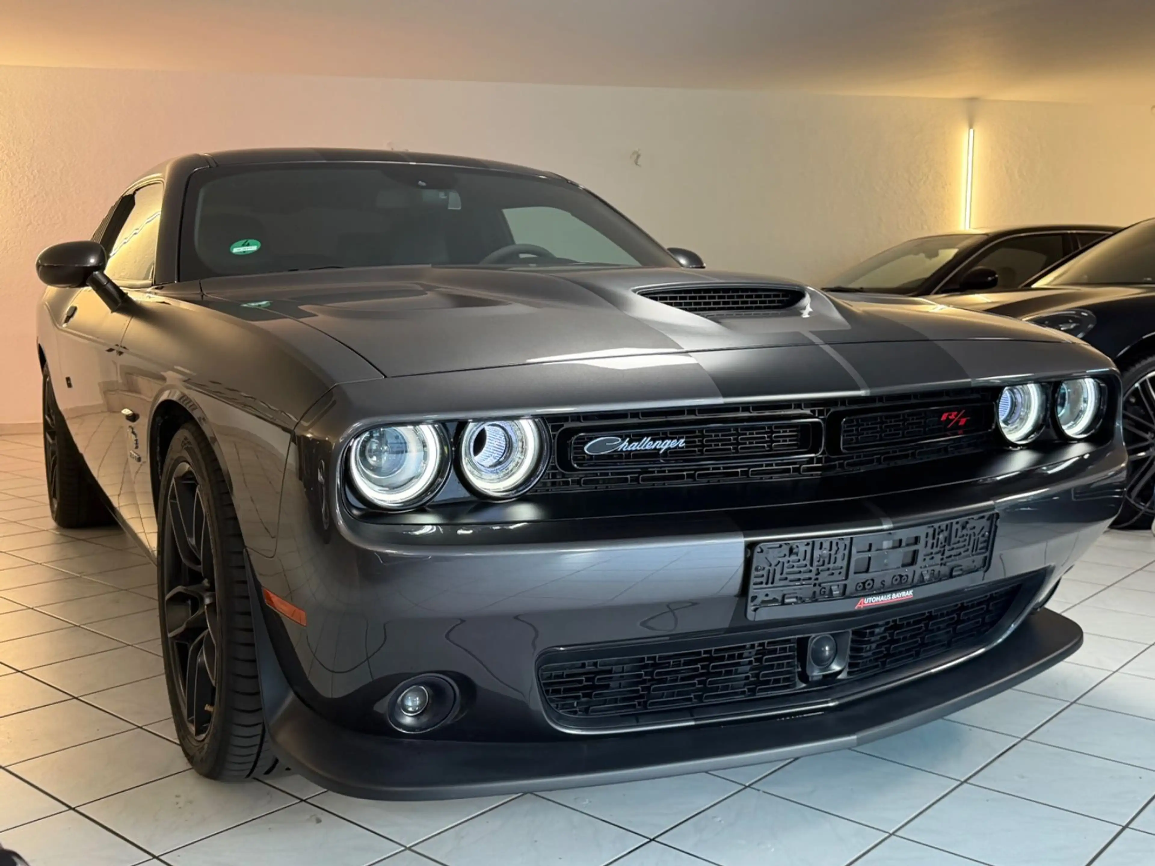 Dodge Challenger SRT 6,4L,Kamera,Tote-Winkel,Neuwertig