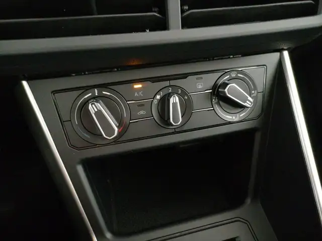 Volkswagen Taigo view 14