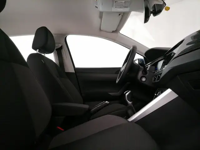 Volkswagen Taigo view 6