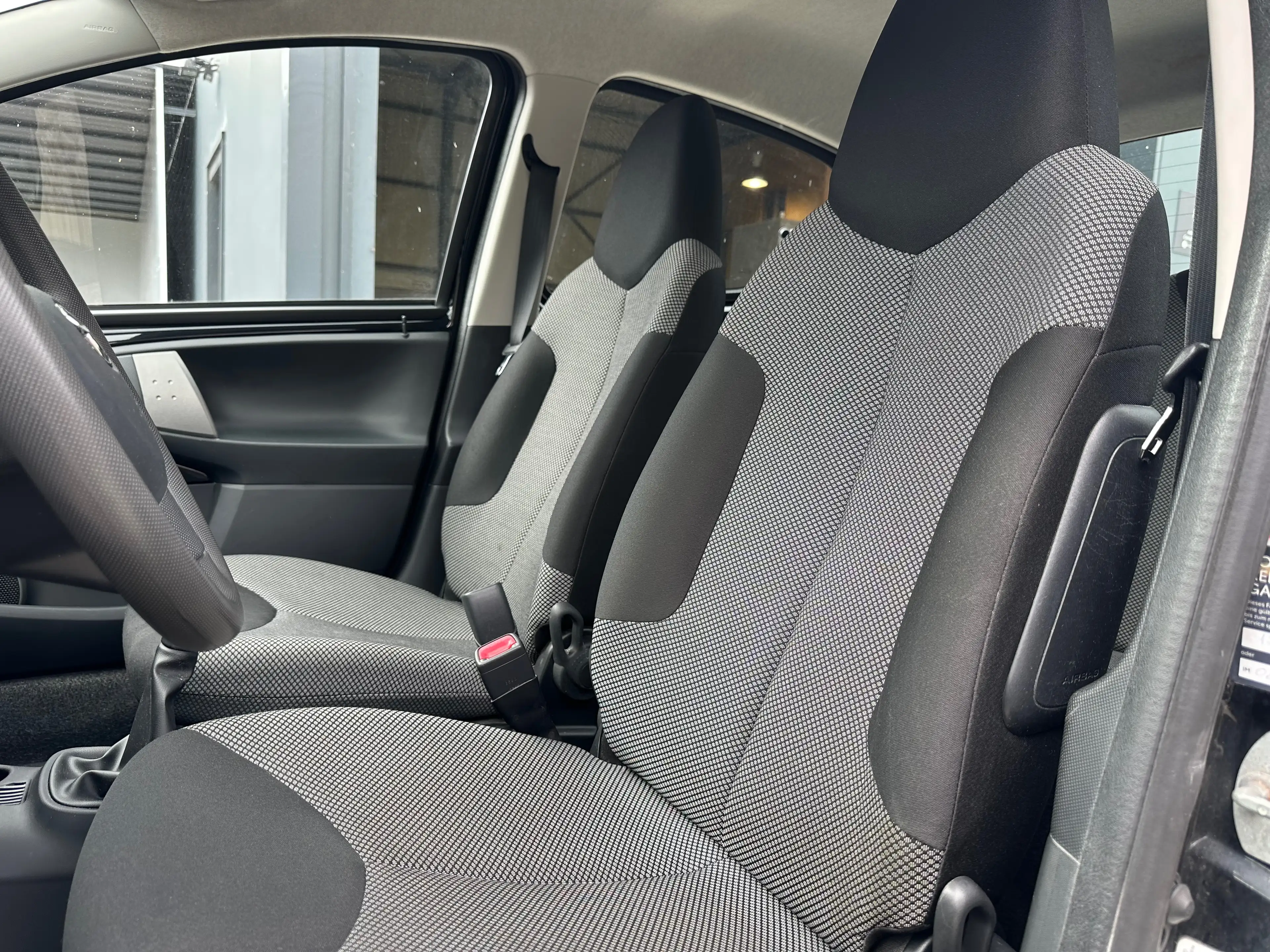 Toyota Aygo Aygo 1.0i * PRÊT À IMMATRICULER * CLIM * BLUETOOTH — photo 14