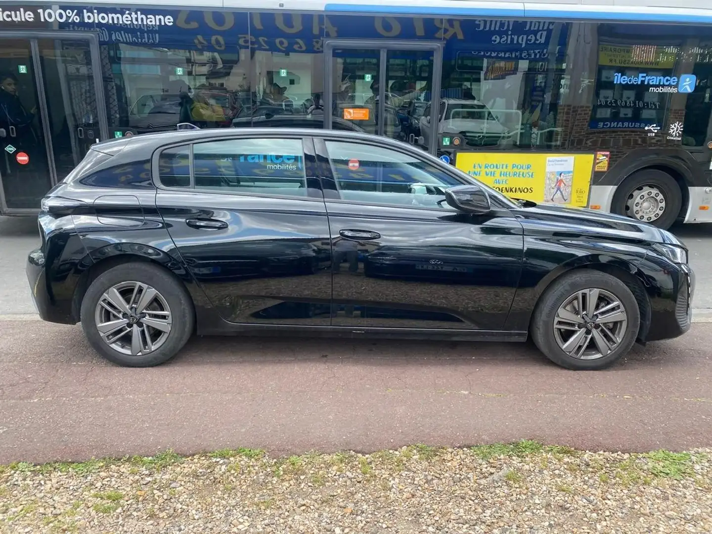 Peugeot 308 Peugeot 308 hdi 130cv Active business bva Schwarz - 2