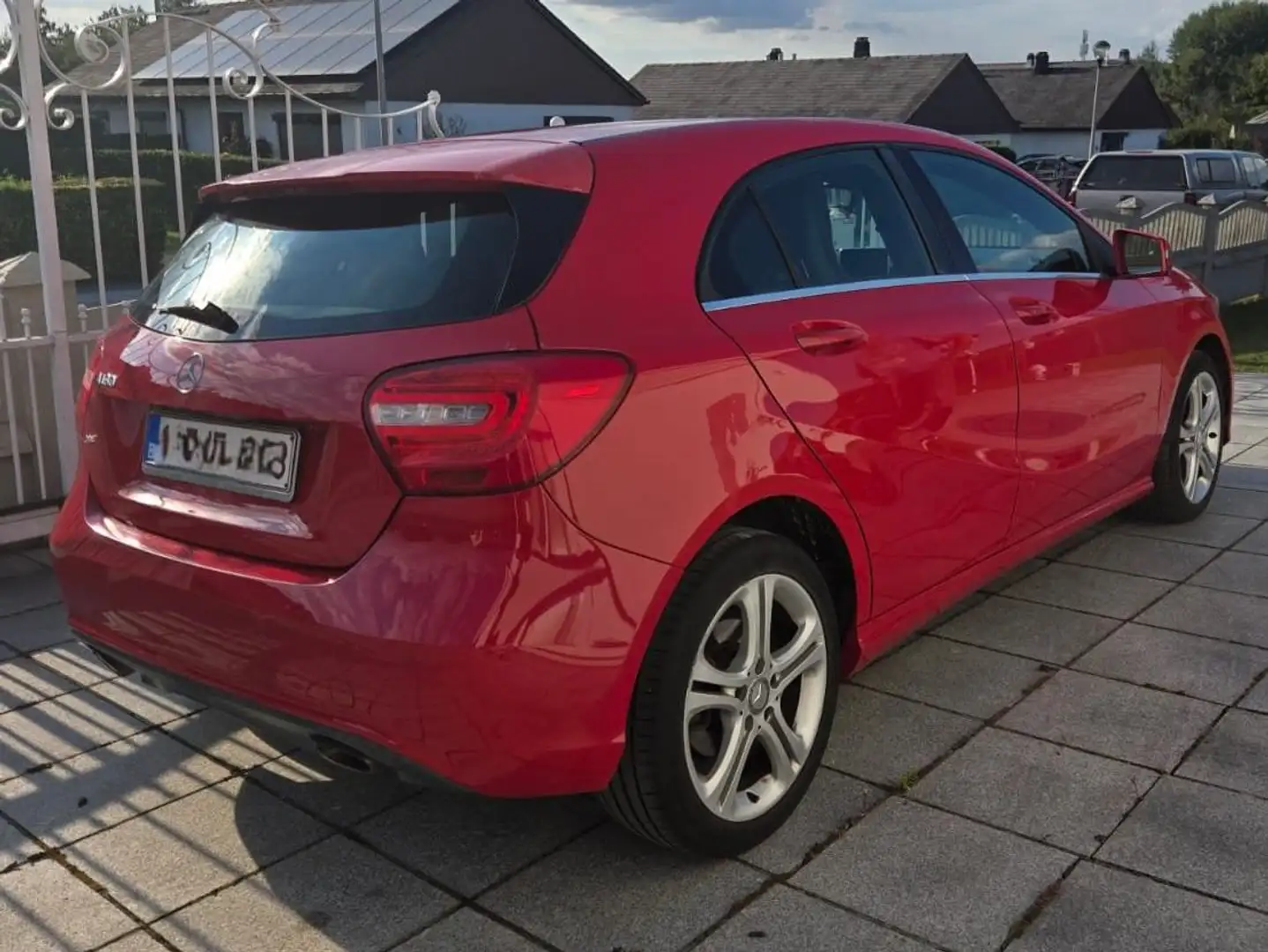 Mercedes-Benz A 180 A 180 BE Edition Rosso - 1