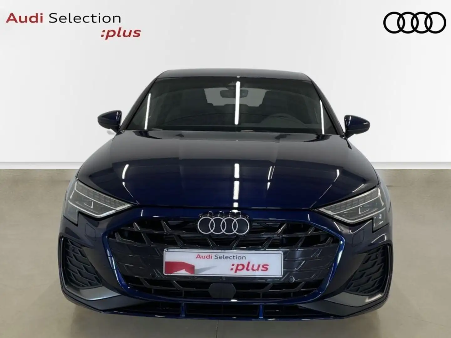 Audi A3 Sportback 35 TFSI Black line edition S tronic Bleu - 2