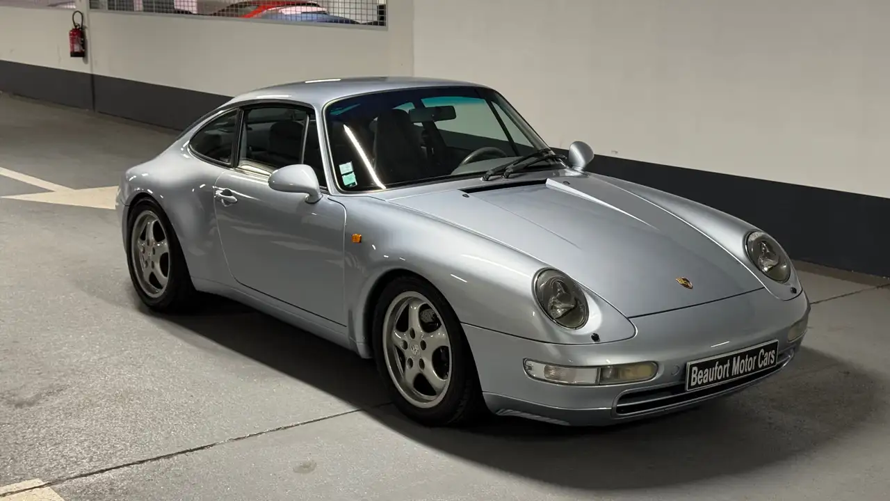 Porsche 993 Carrera tiptronic, foto 1