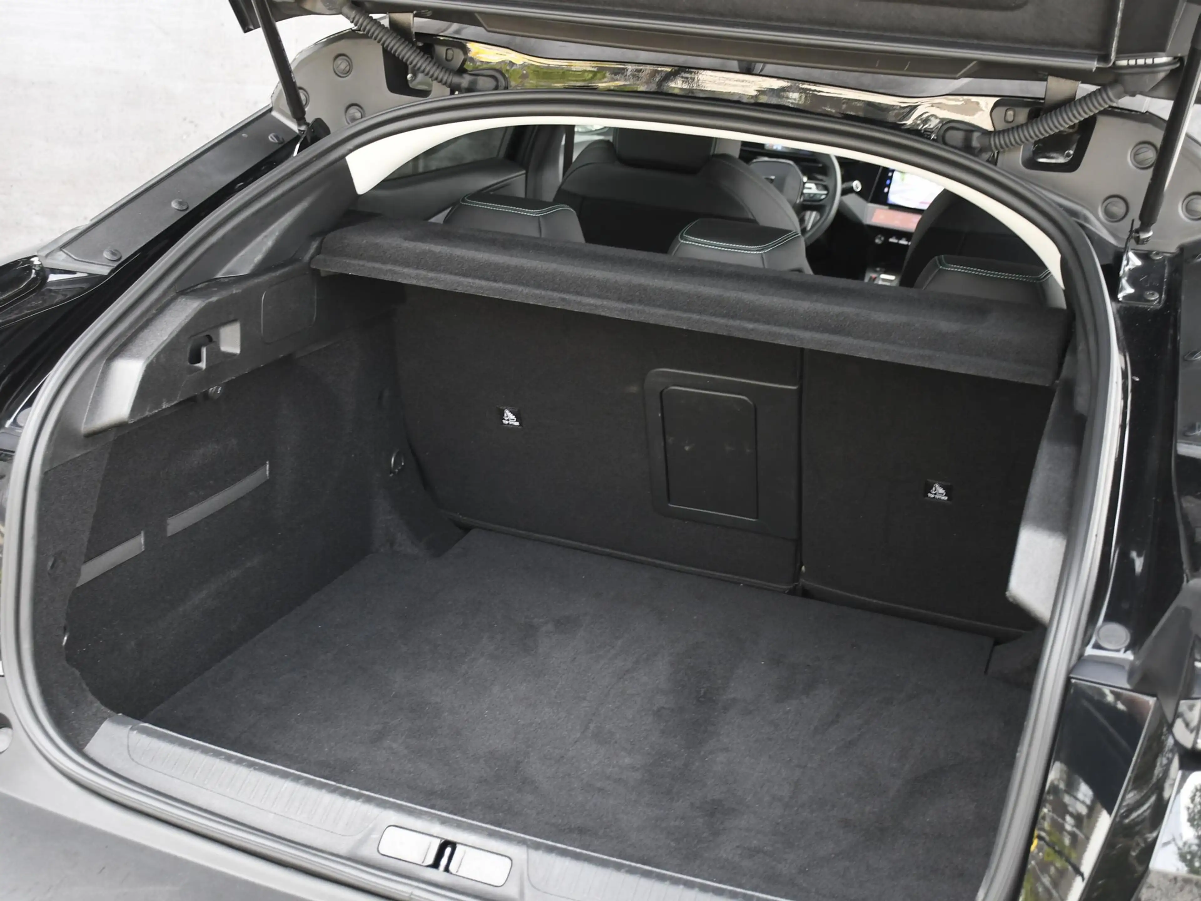 Peugeot 408 Allure 1.2 Hybrid 145pk Automaat ADAPT. CC | 19''L — photo 11