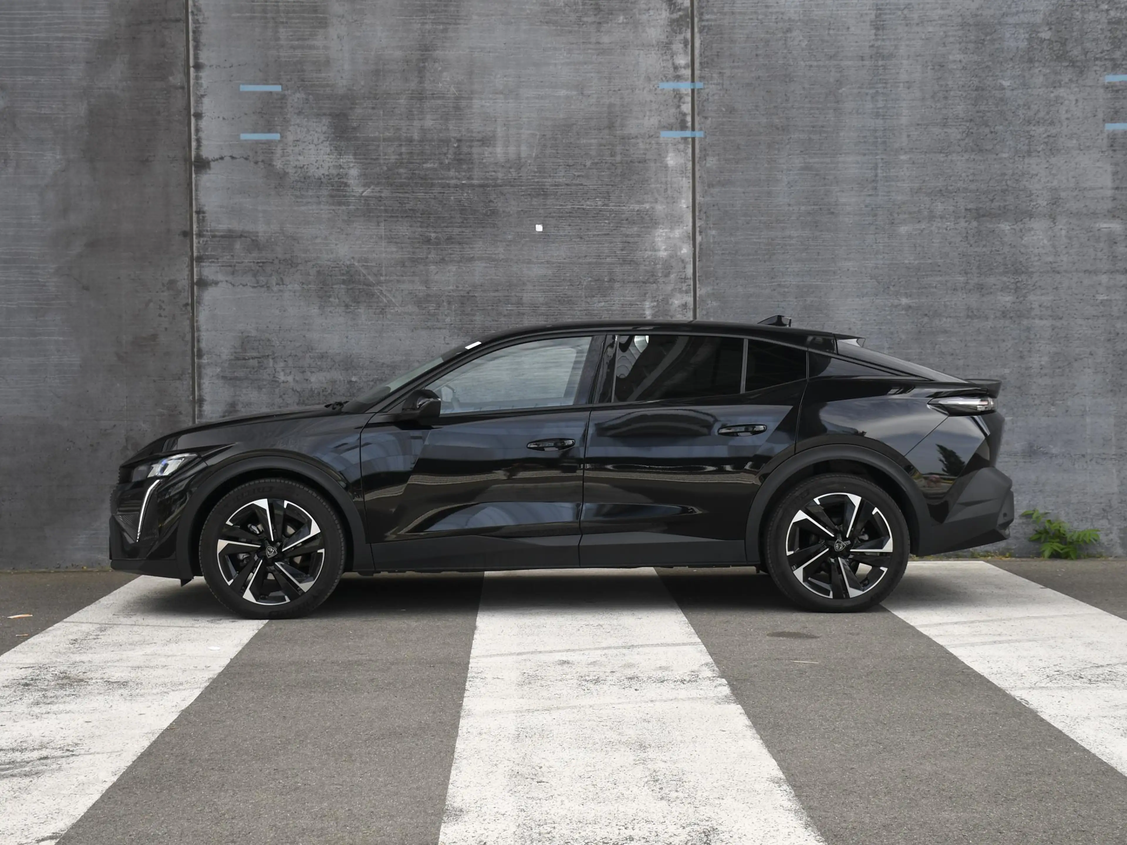 Peugeot 408 Allure 1.2 Hybrid 145pk Automaat ADAPT. CC | 19''L — photo 3