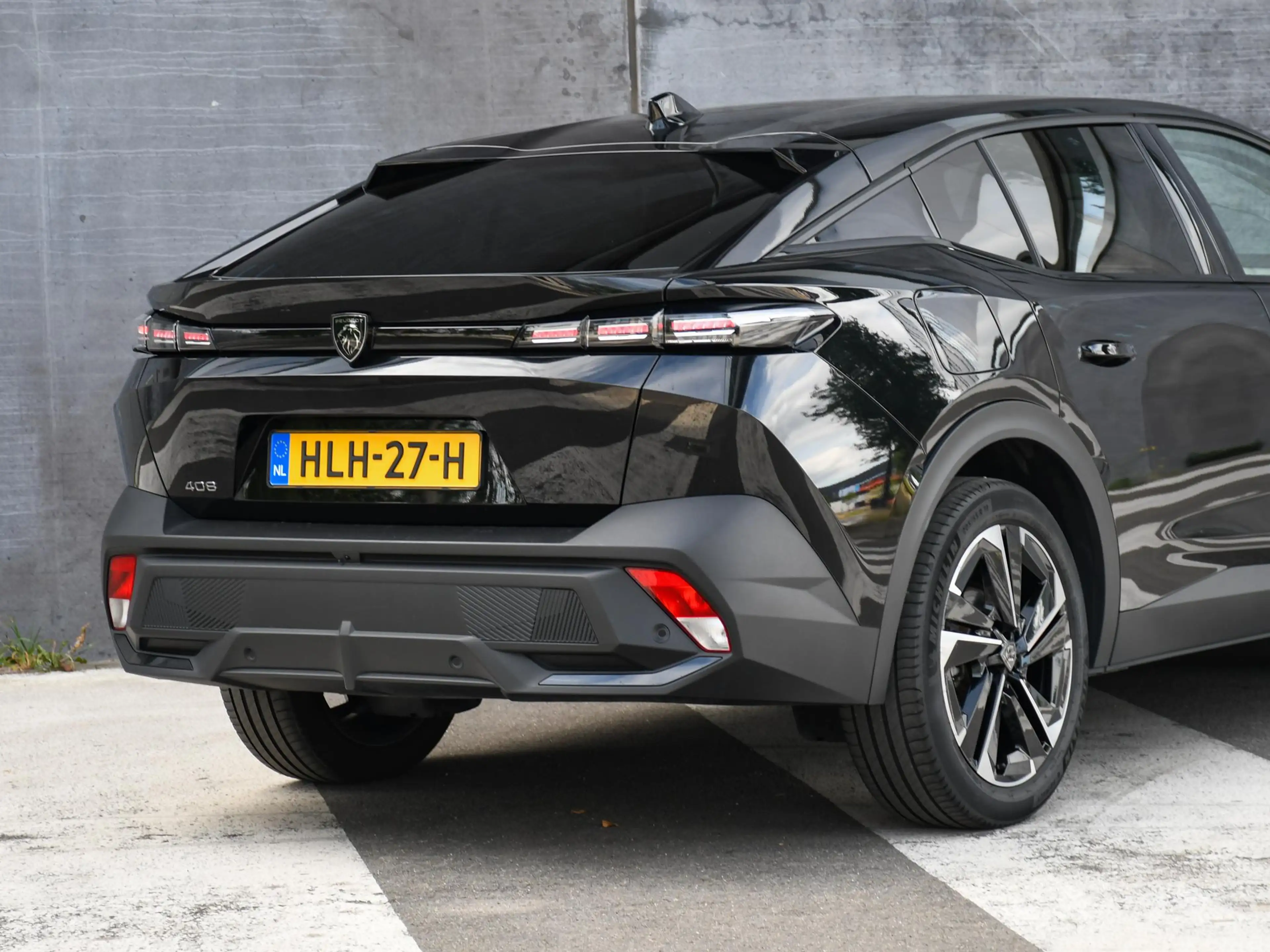 Peugeot 408 Allure 1.2 Hybrid 145pk Automaat ADAPT. CC | 19''L — photo 6