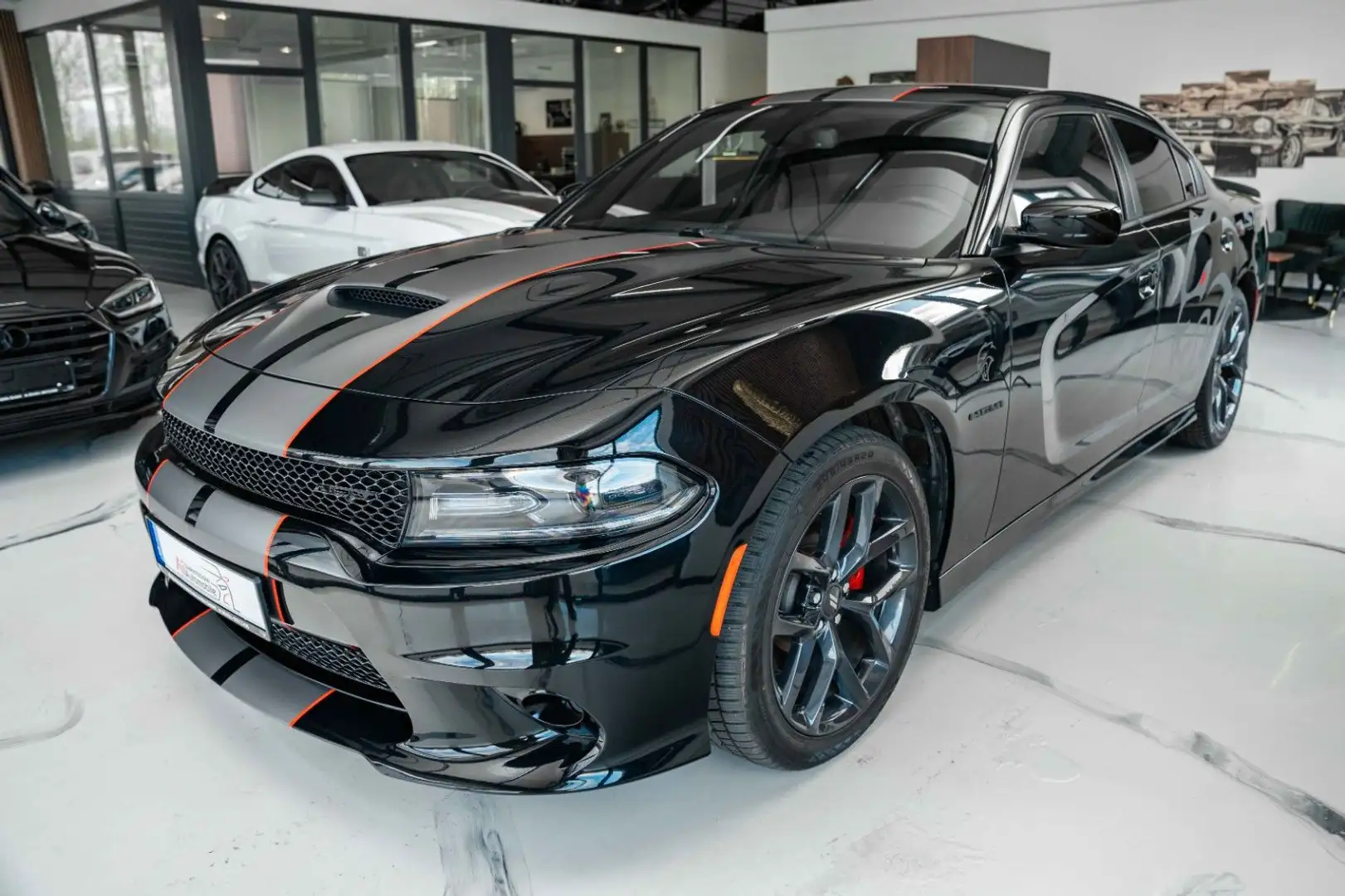 Dodge Charger 5,7 HEMI NAV ALPINE ALCANTARA Schwarz - 1